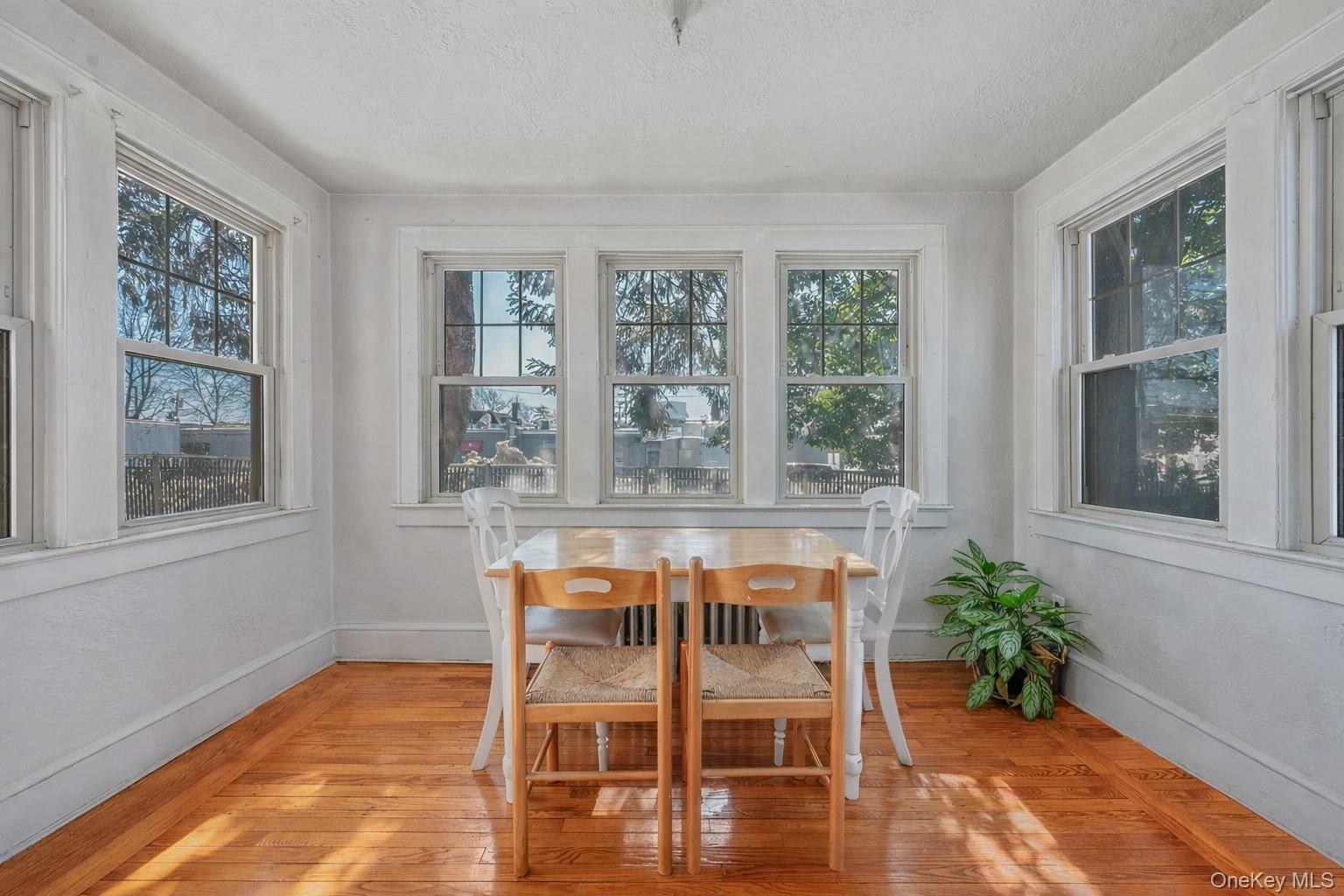 #5 photo, 22 Fairview Boulevard, 롱 아일랜드 Hempstead , NY 11550