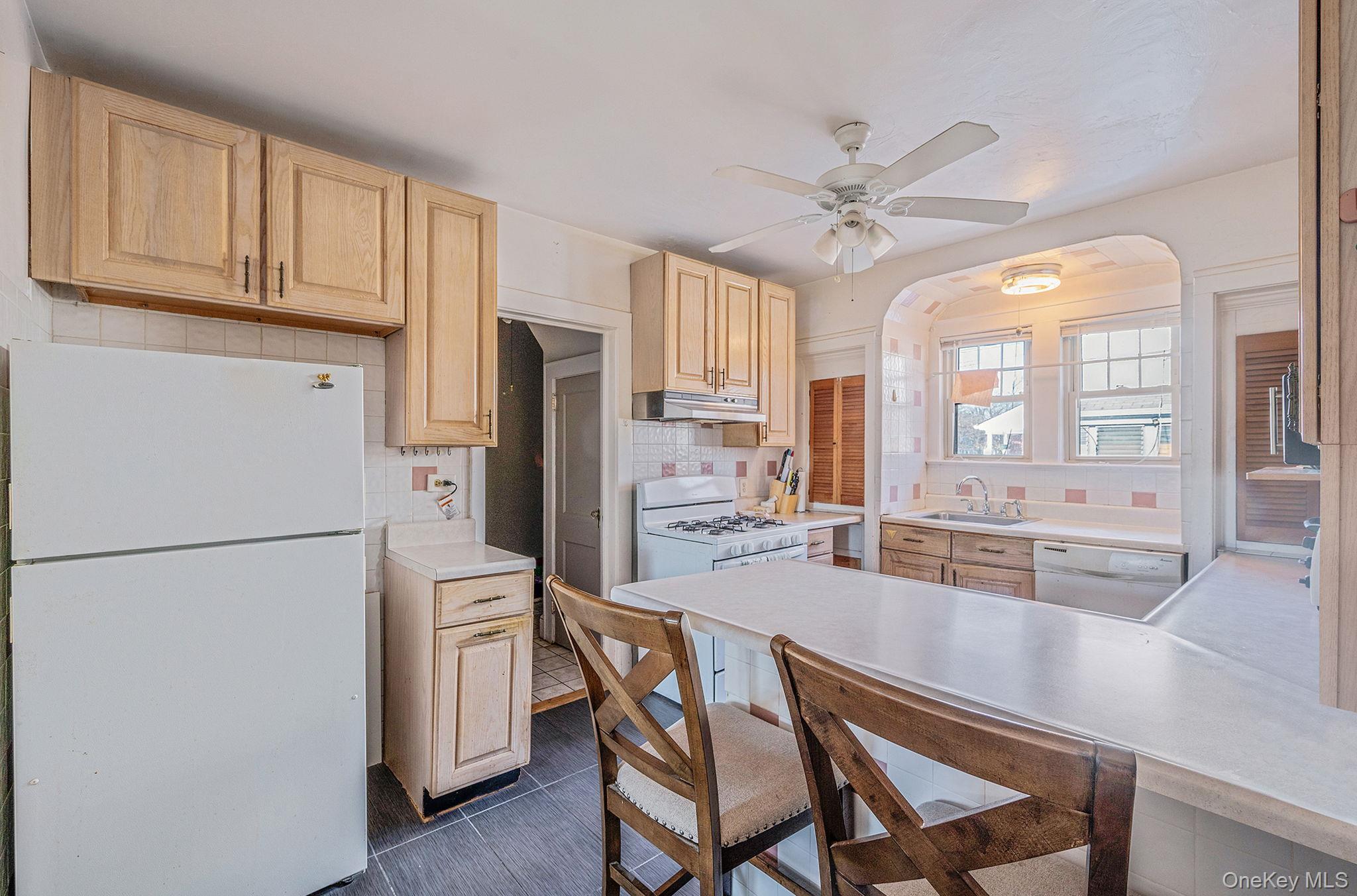 #7 photo, 22 Fairview Boulevard, 롱 아일랜드 Hempstead , NY 11550