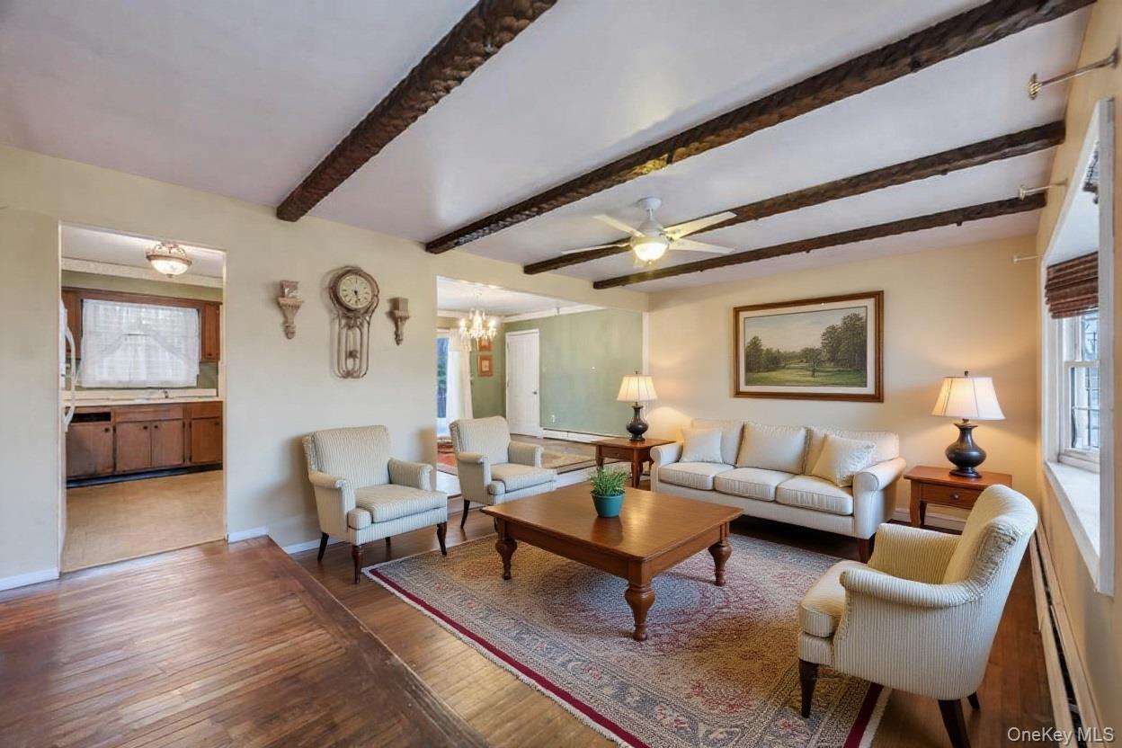 #7 photo, 15 E Woodside Avenue, Patchogue , NY 11772