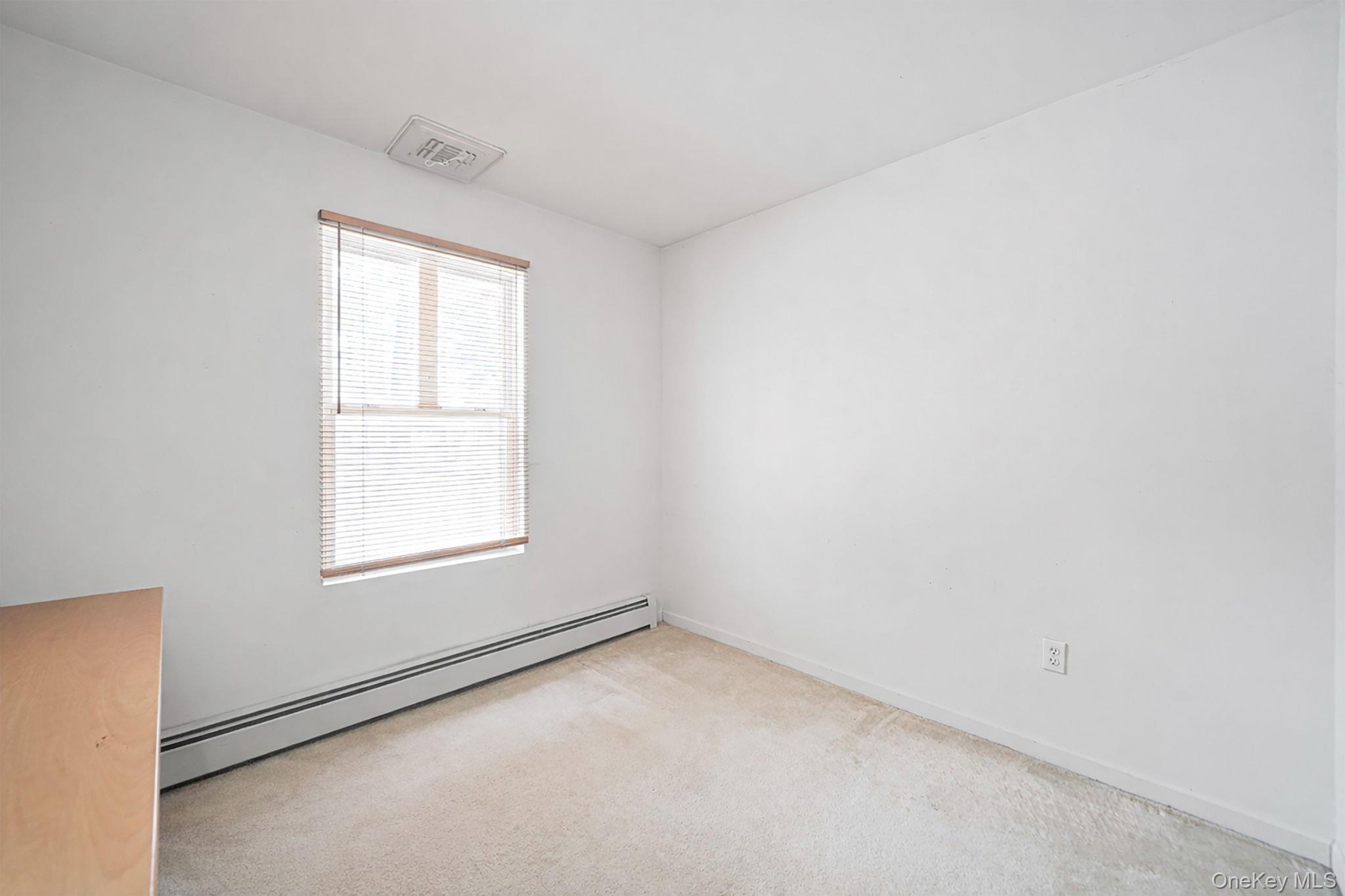 #13 photo, 65 Prospect Drive, سوفولك Brentwood , NY 11717