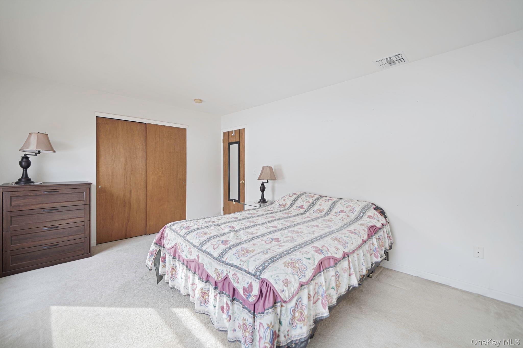 #16 photo, 65 Prospect Drive, سوفولك Brentwood , NY 11717