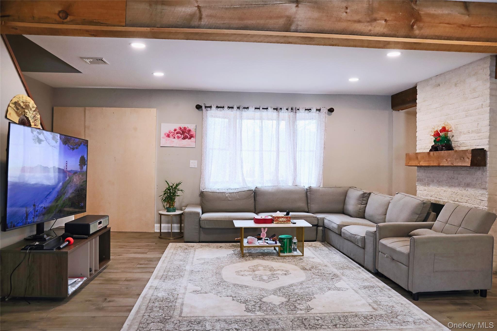 #8 photo, 45 Croft Lane, سوفولك Smithtown , NY 11787