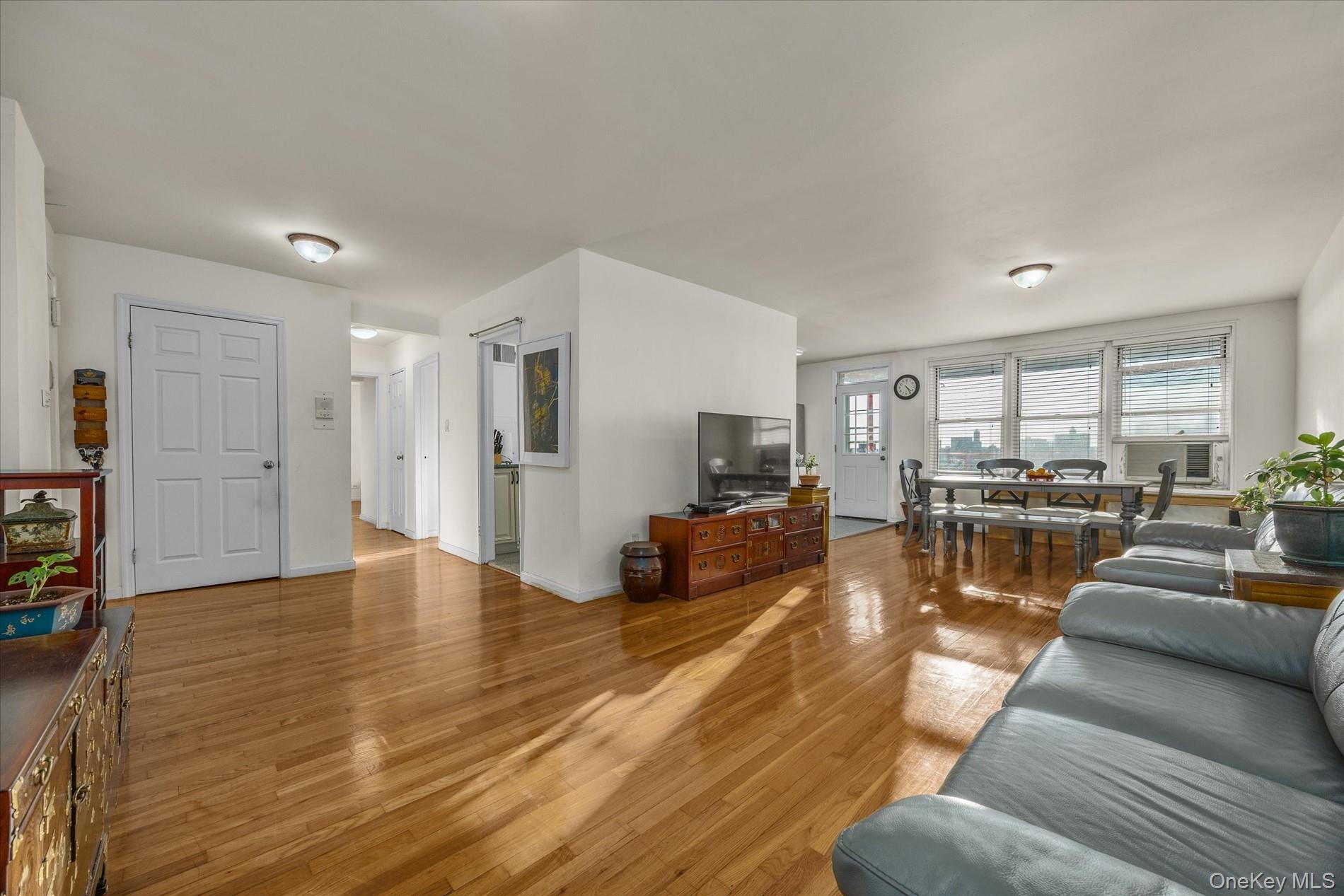 #4 photo, 3425 150th Place, Flushing , NY 11354