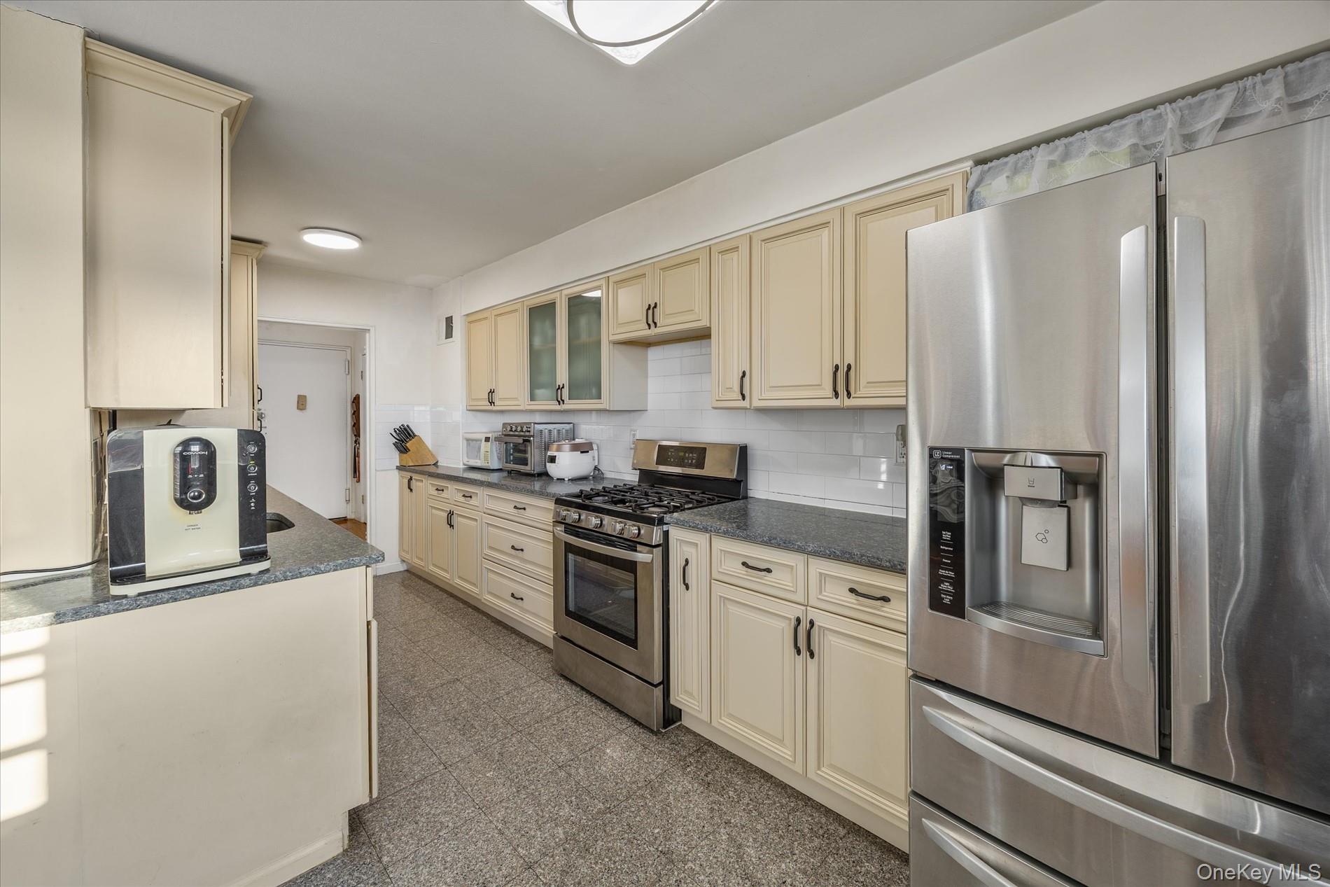 #7 photo, 3425 150th Place, Flushing , NY 11354