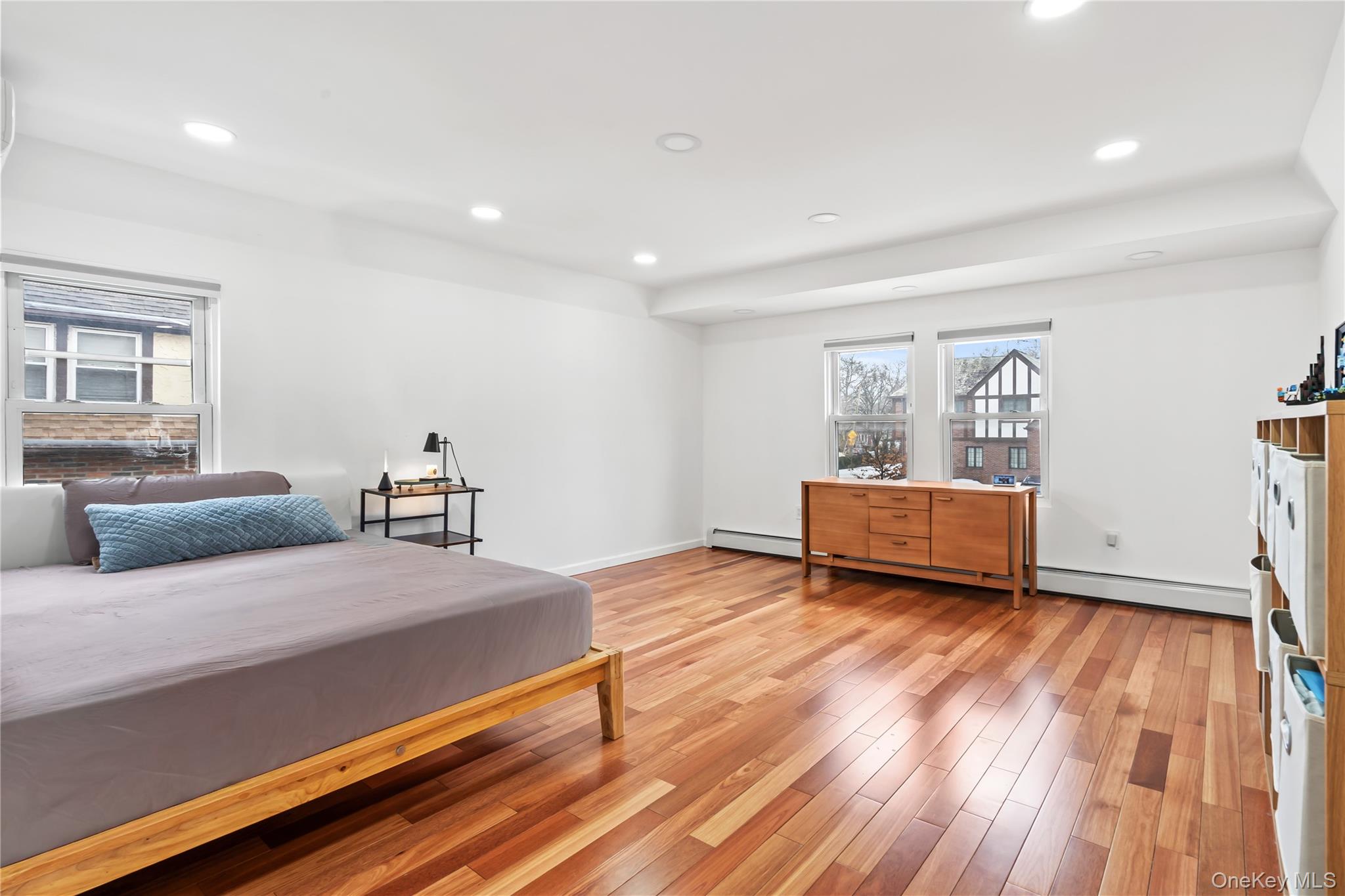 #16 photo, 70-51 Juno Street, Forest Hills , NY 11375