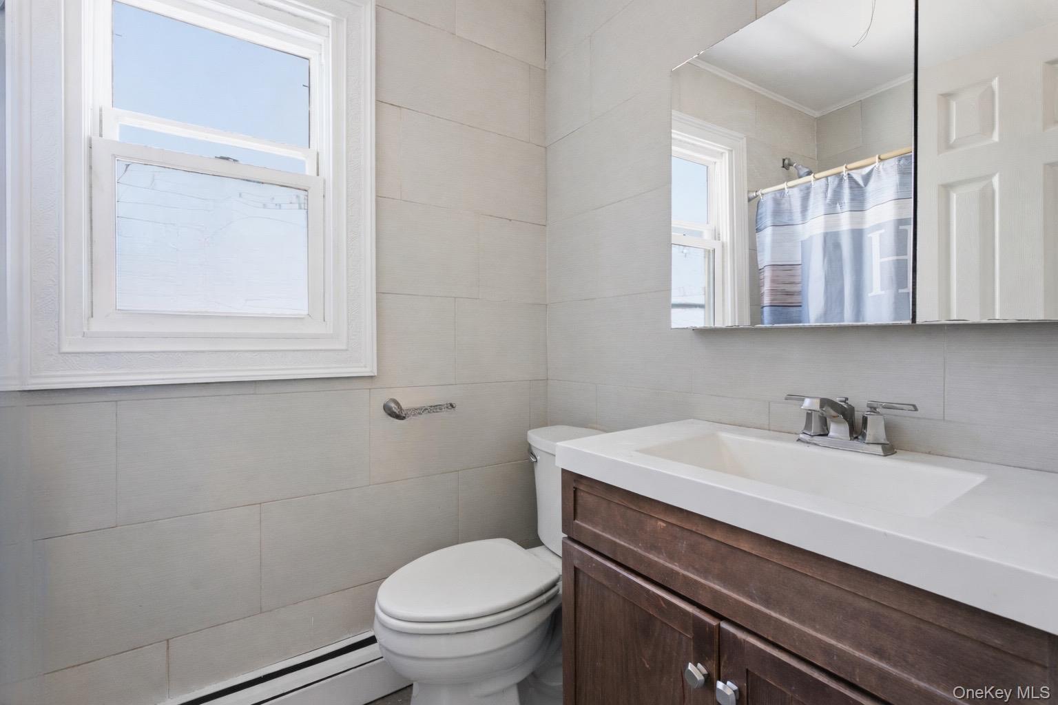 #12 photo, 101 Spruce Avenue, 롱 아일랜드 Bethpage , NY 11714