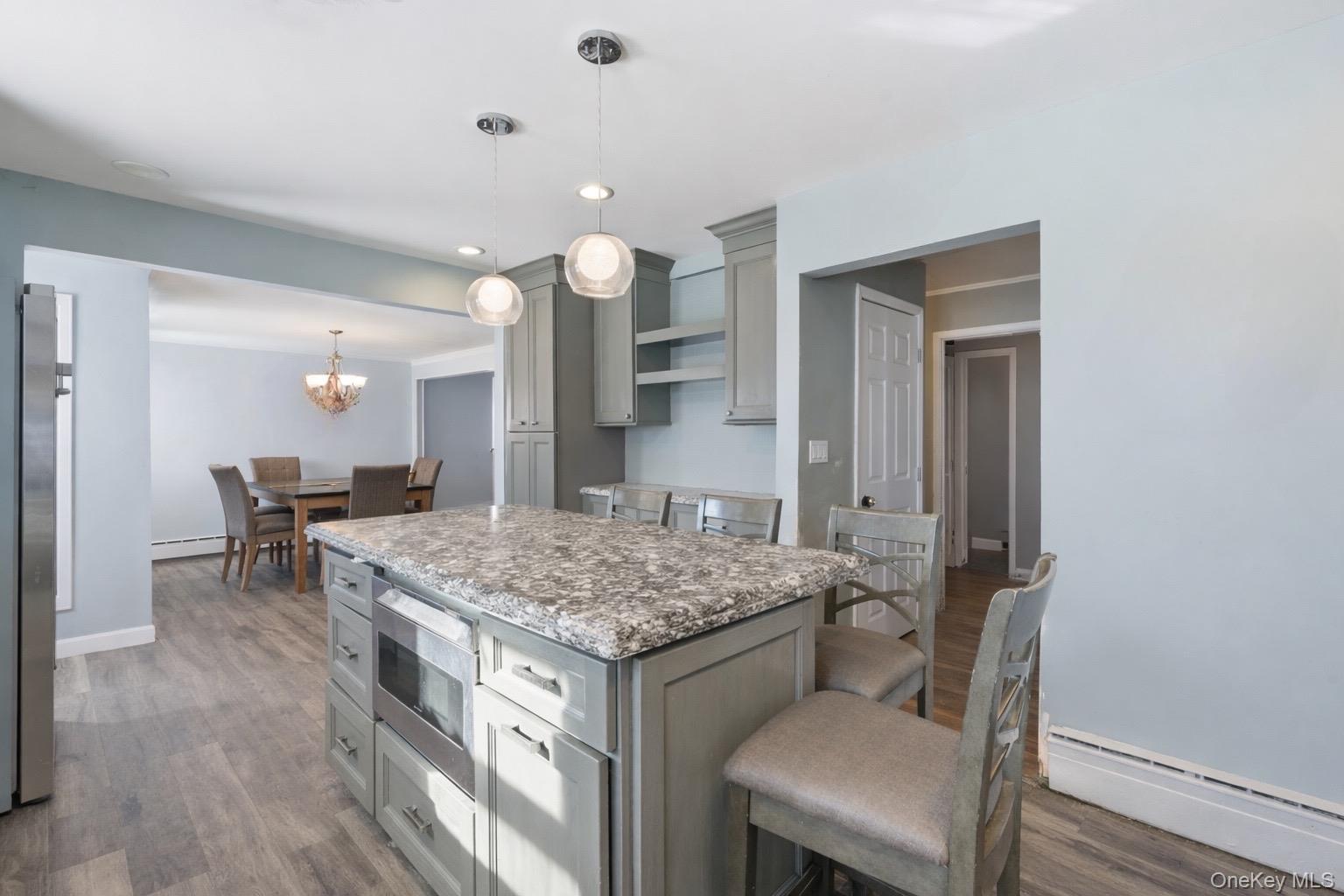 #5 photo, 101 Spruce Avenue, 롱 아일랜드 Bethpage , NY 11714