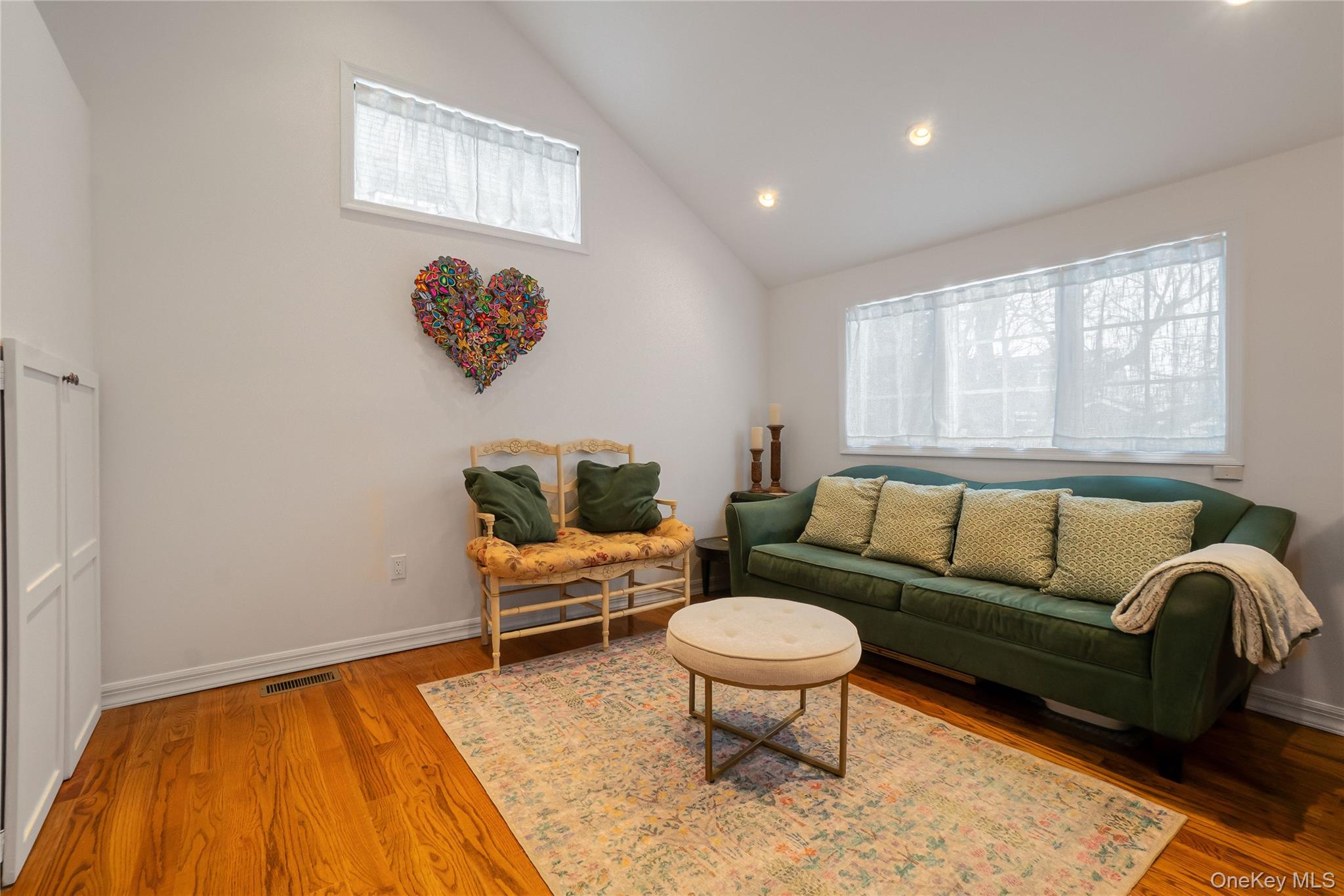 #14 photo, 30 Gifford Avenue, नासाउ काउंटी Oceanside , NY 11572