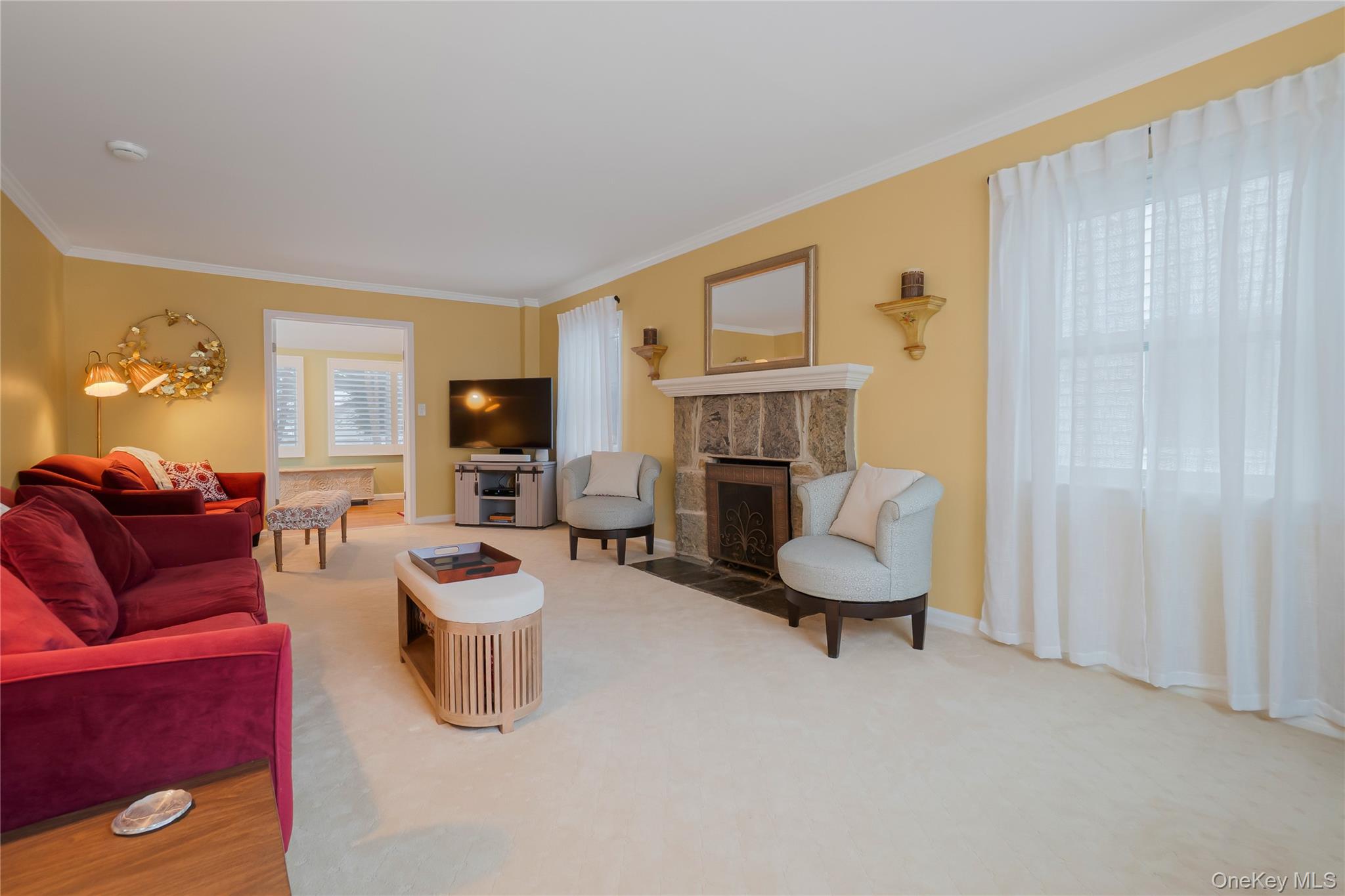 #3 photo, 30 Gifford Avenue, नासाउ काउंटी Oceanside , NY 11572