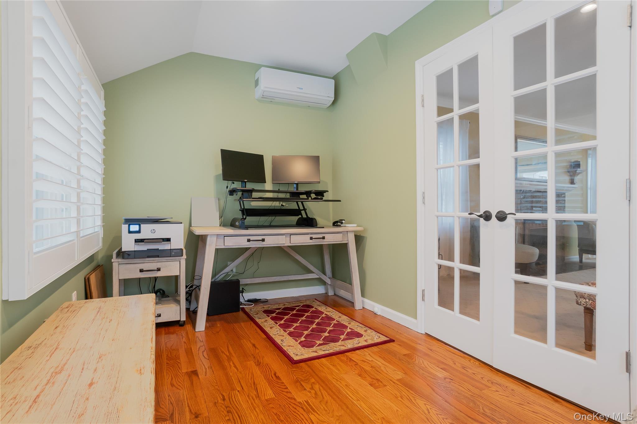 #8 photo, 30 Gifford Avenue, नासाउ काउंटी Oceanside , NY 11572