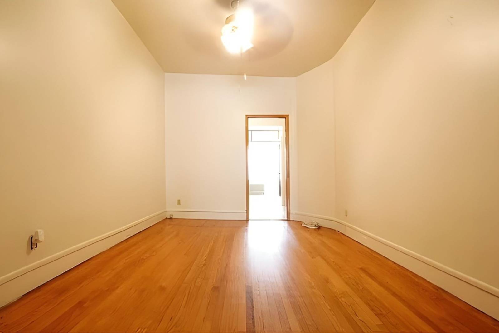 #6 photo, 683   Woodward Avenue, Ridgewood , NY 11385