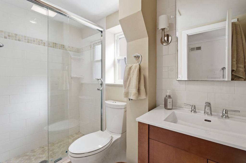 #19 photo, 163-18 97th Street, 뉴욕퀸즈 Howard Beach , NY 11414