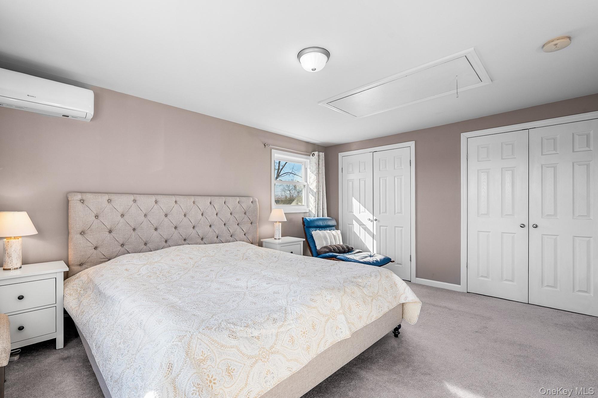 #19 photo, 48 Daffodil Lane, Wantagh , NY 11793