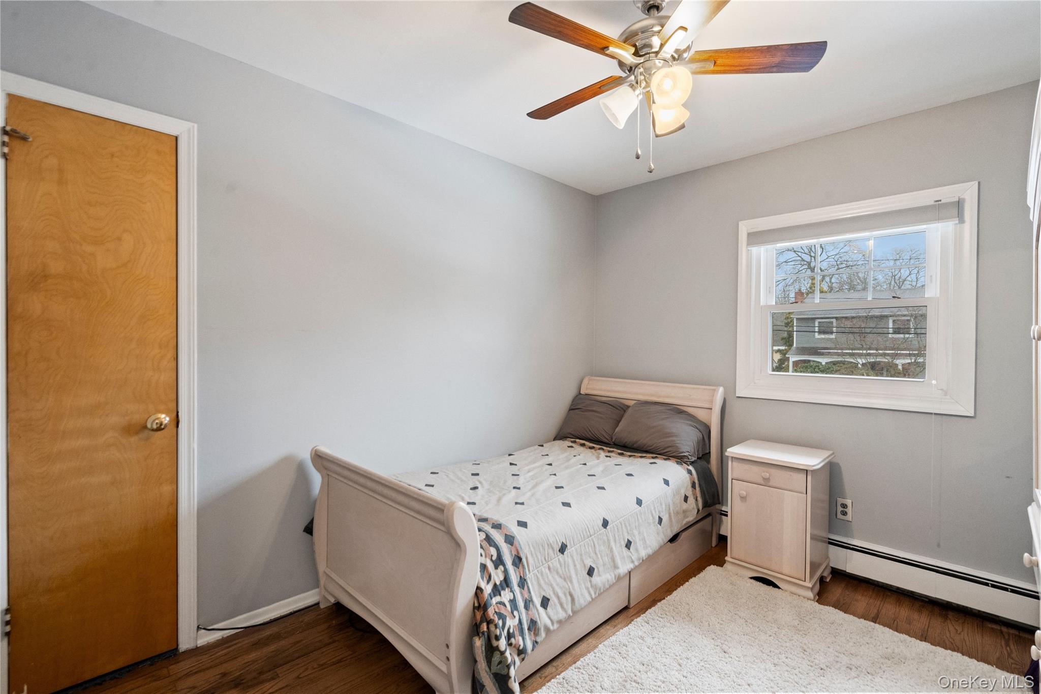 #20 photo, 6 Stimson Place, Huntington , NY 11743