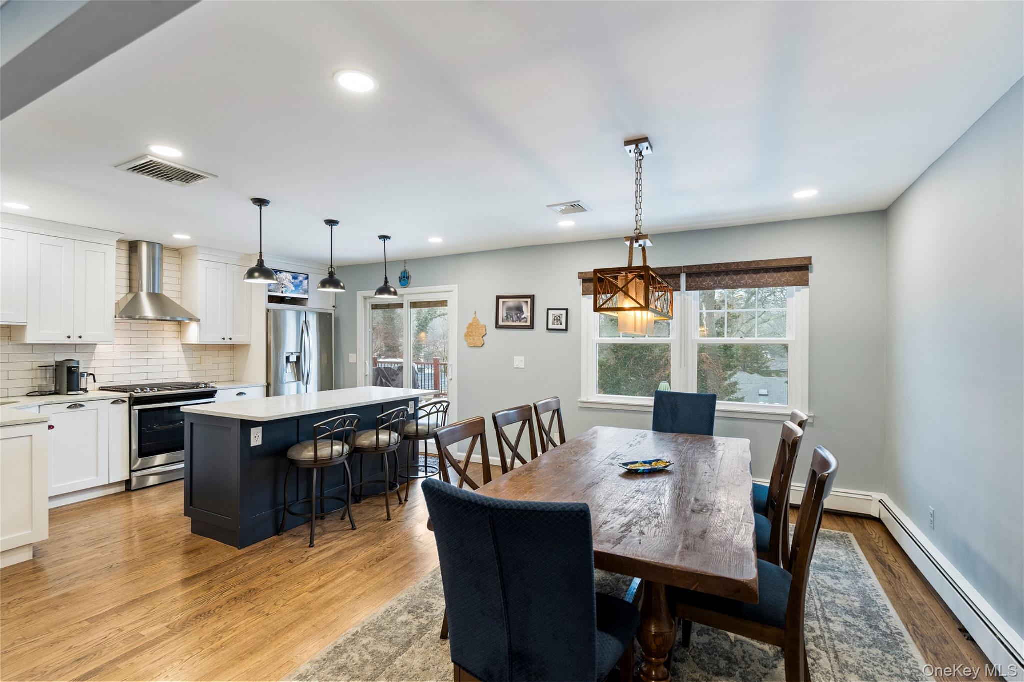 #6 photo, 6 Stimson Place, Huntington , NY 11743