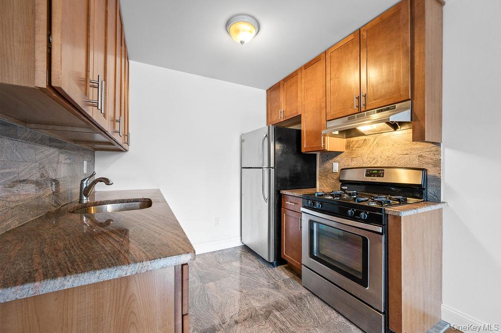 #11 photo, 13911 34th Avenue, קווינס Flushing , NY 11354