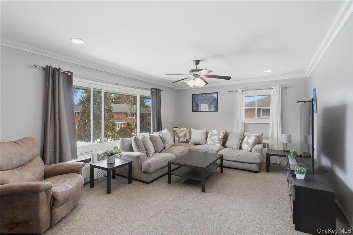 #7 photo, 205 Edmunton Drive, North Babylon , NY 11703