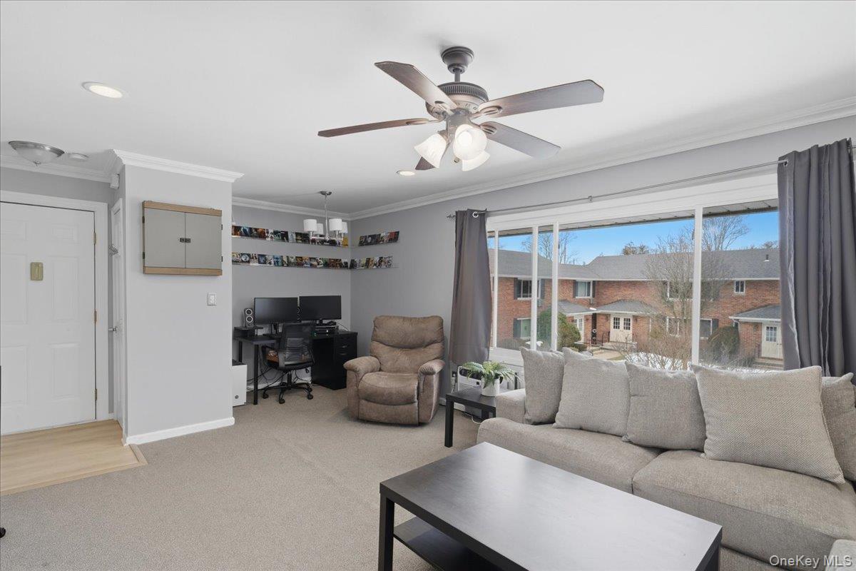 #8 photo, 205 Edmunton Drive, North Babylon , NY 11703