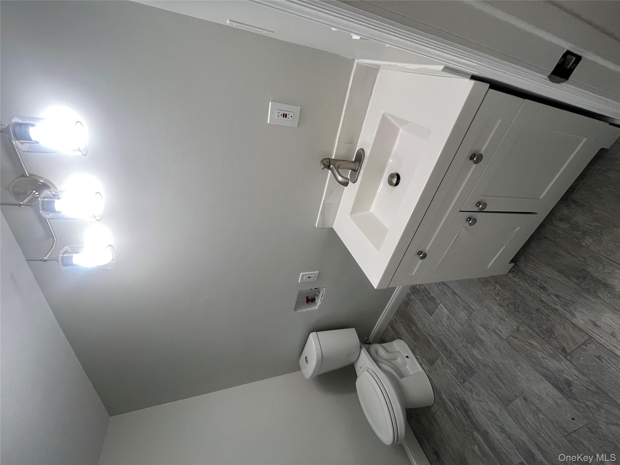 #15 photo, 240 Woodfield Road, West Hempstead , NY 11552