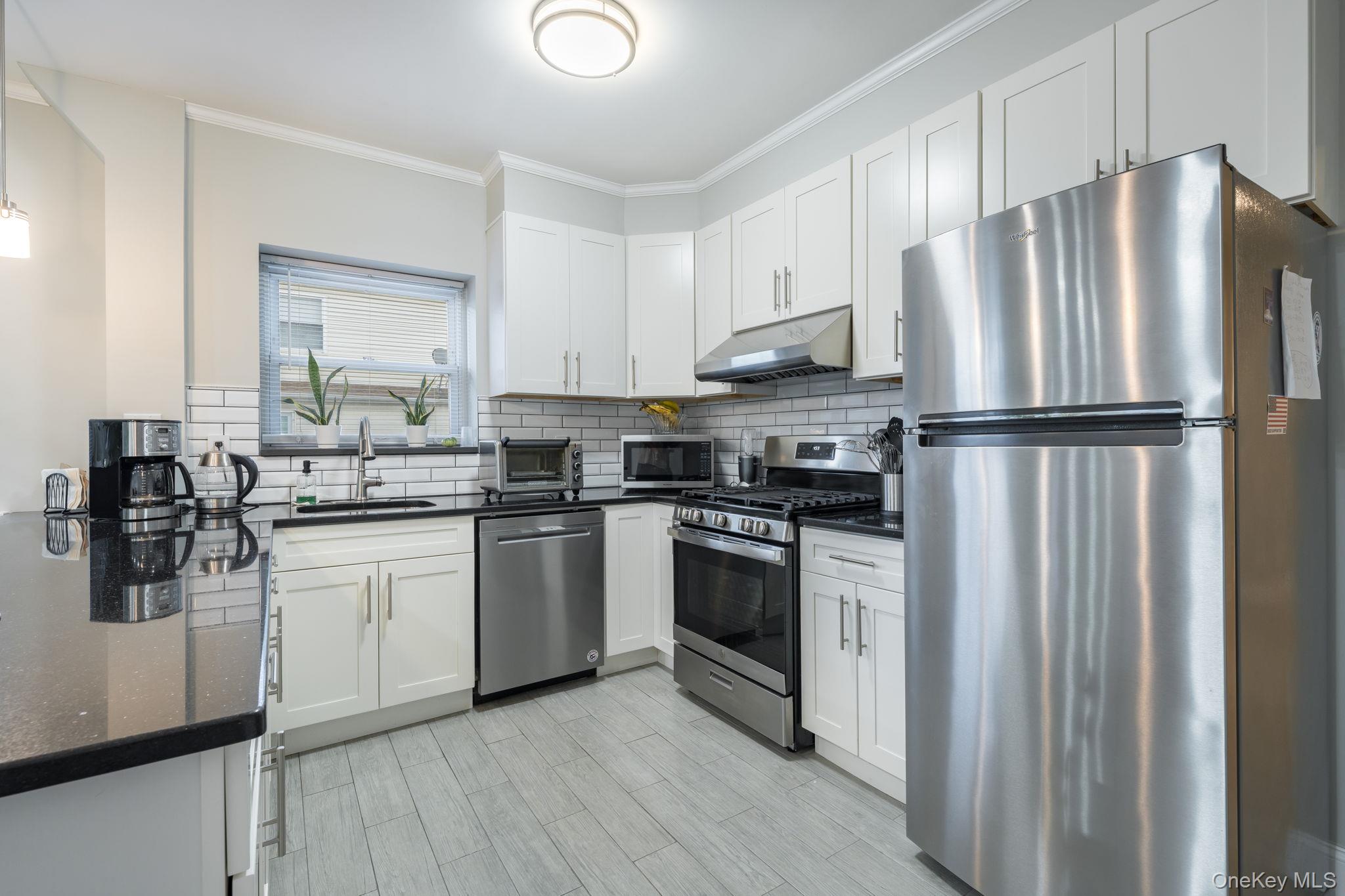 #8 photo, 22610 147th Avenue, Springfield Gardens , NY 11413