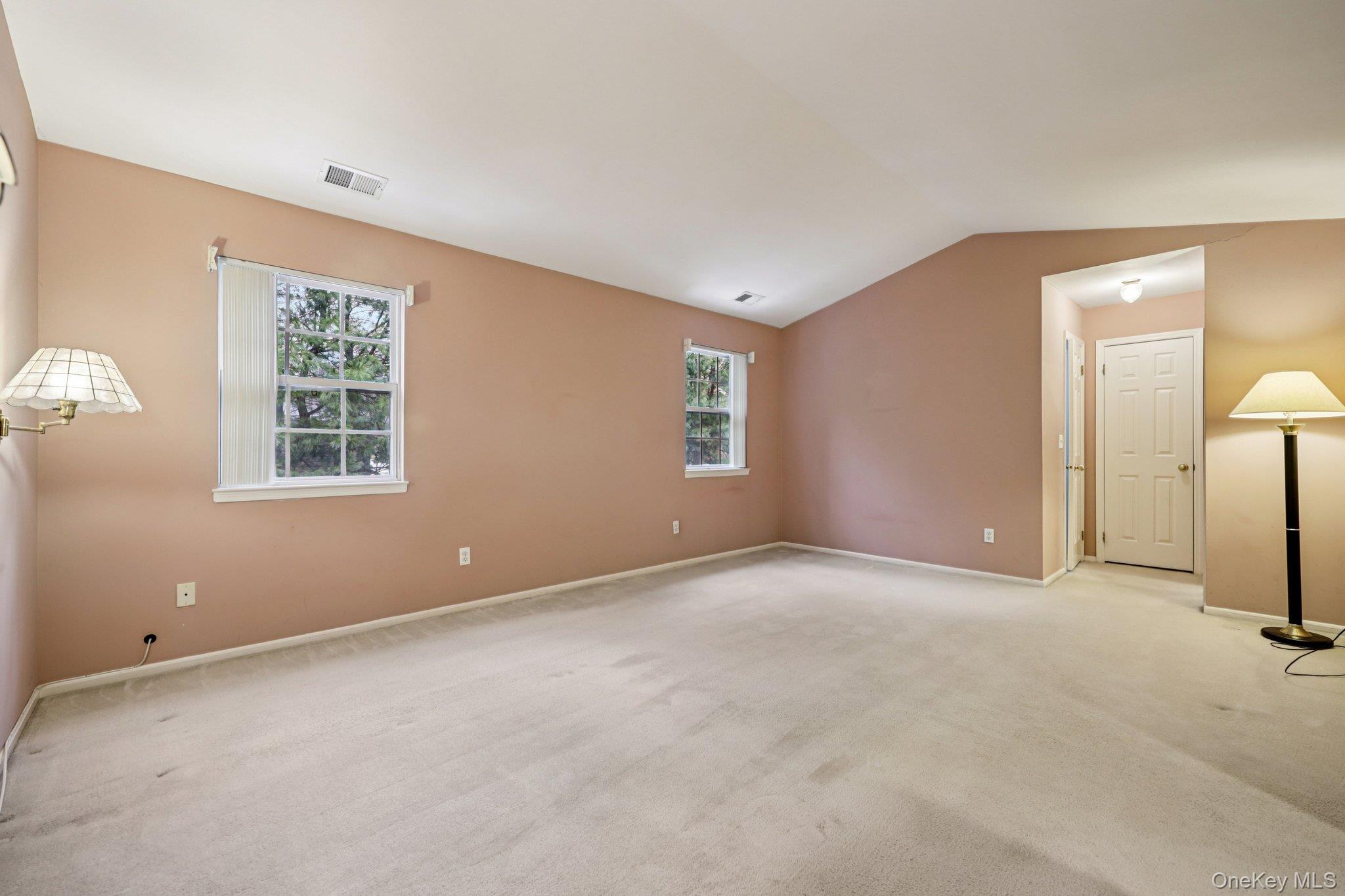 #19 photo, 3 Springwood Lane, Huntington , NY 11743