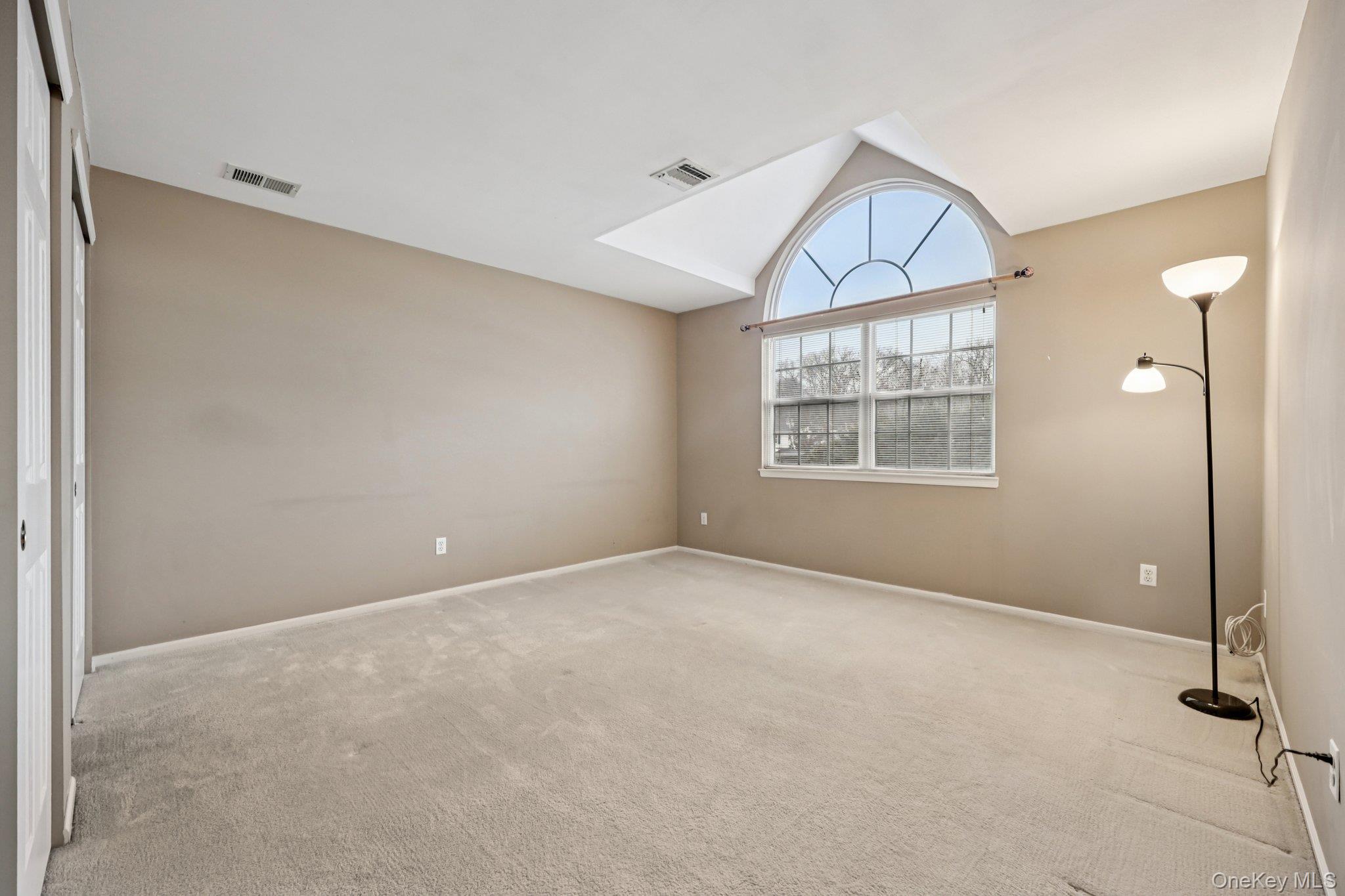 #20 photo, 3 Springwood Lane, Huntington , NY 11743