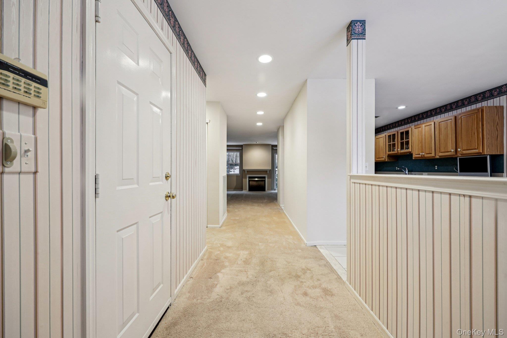 #5 photo, 3 Springwood Lane, Huntington , NY 11743