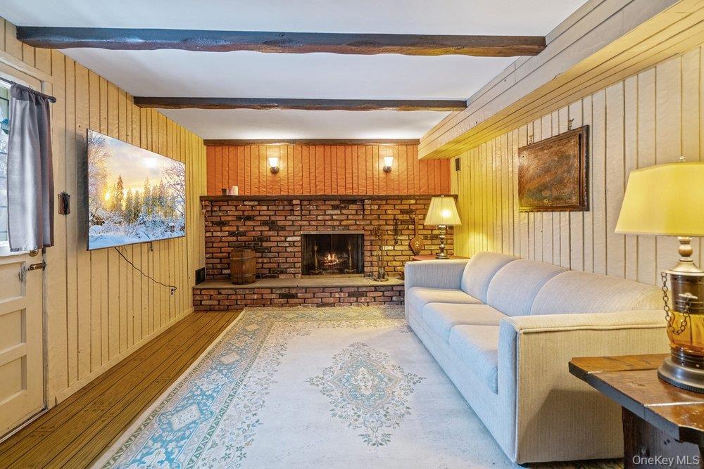 #16 photo, 90 Babylon Avenue, West Islip , NY 11795