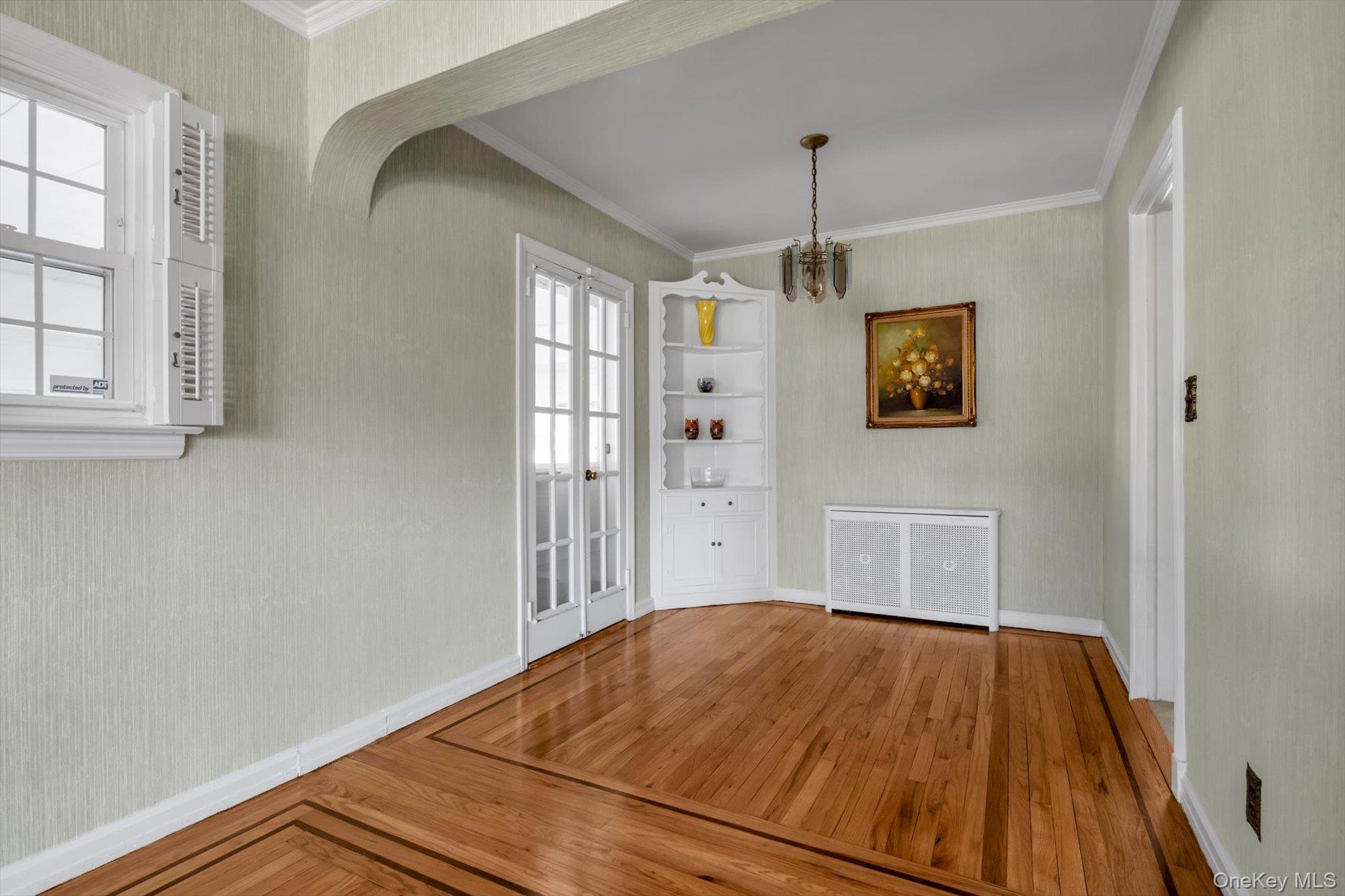 #6 photo, 60 Aberdeen Road, מחוז נסאו New Hyde Park , NY 11040