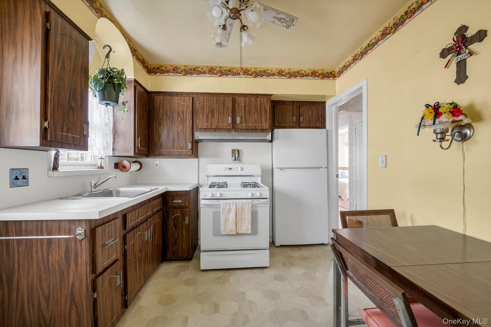 #7 photo, 60 Aberdeen Road, מחוז נסאו New Hyde Park , NY 11040