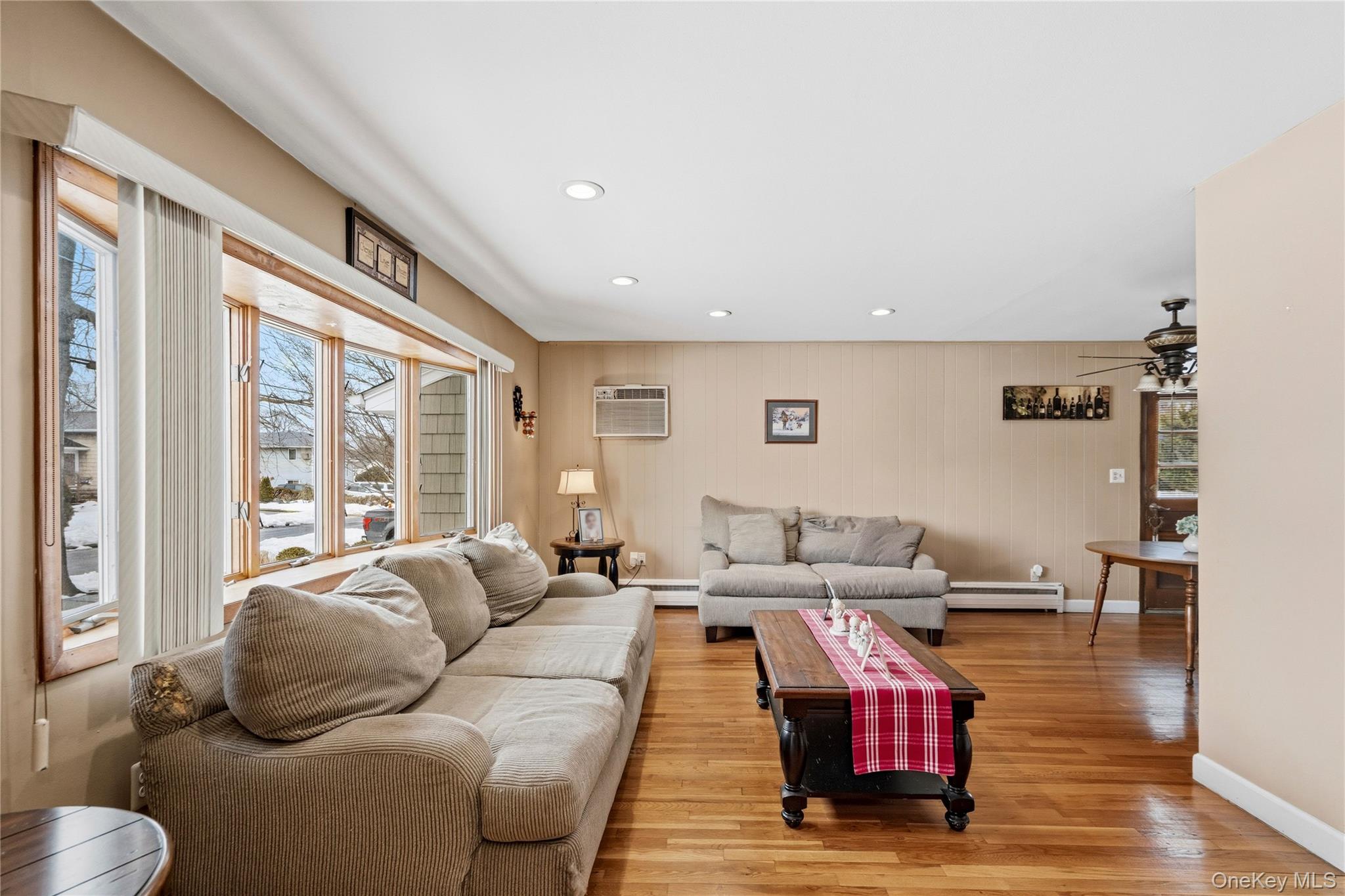 #3 photo, 156 N Pine Street, Massapequa , NY 11758