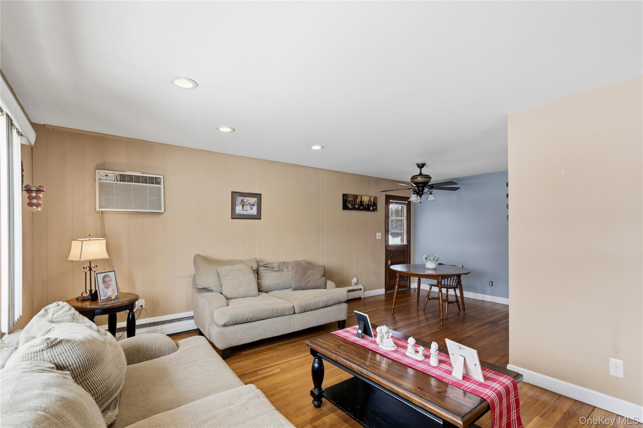 #4 photo, 156 N Pine Street, Massapequa , NY 11758