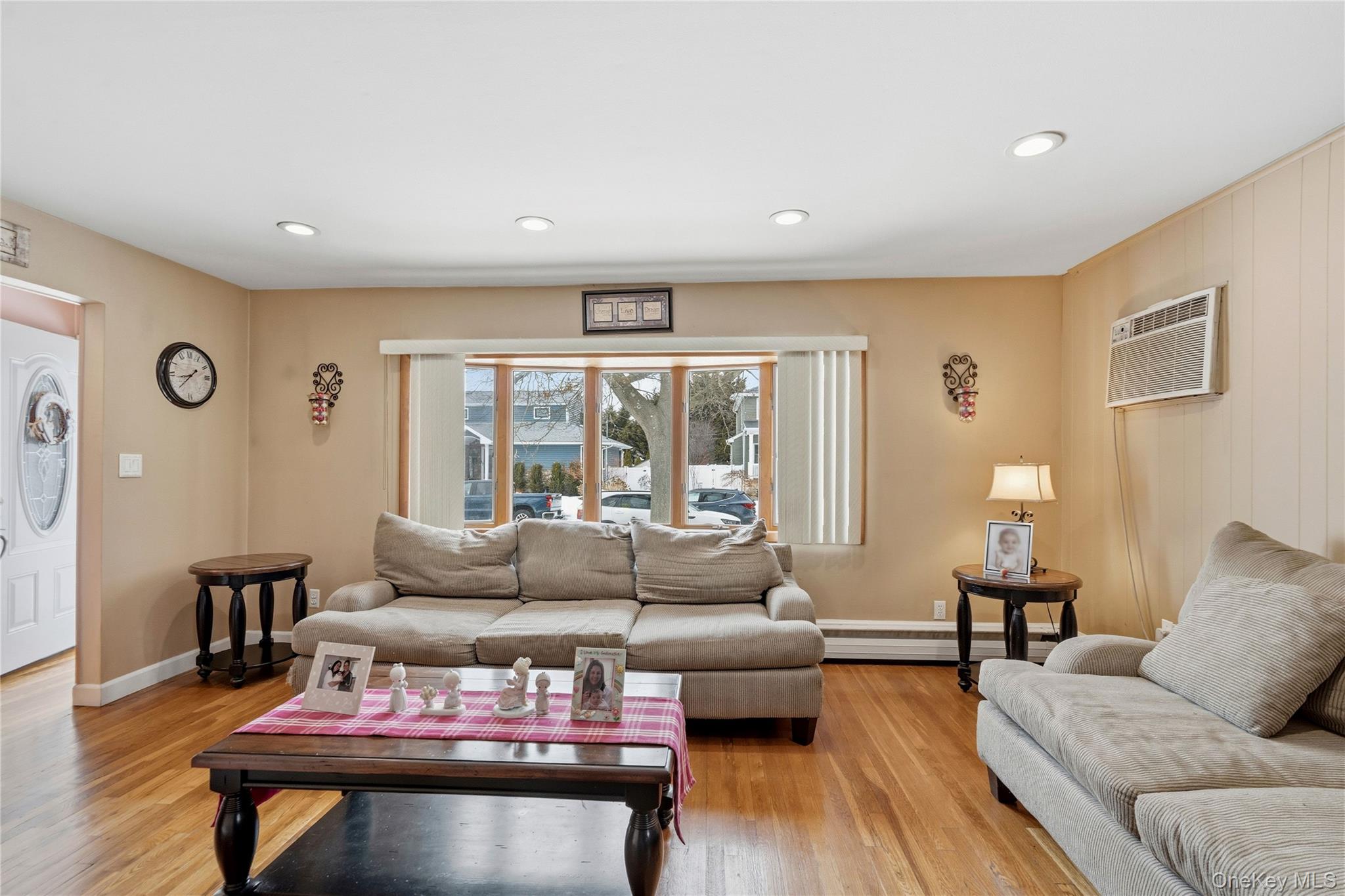 #5 photo, 156 N Pine Street, Massapequa , NY 11758