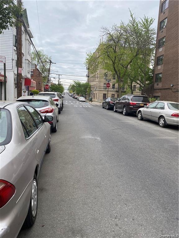 #2 photo, 769 E 223rd Street, ब्रोंक्स Bronx , NY 10466