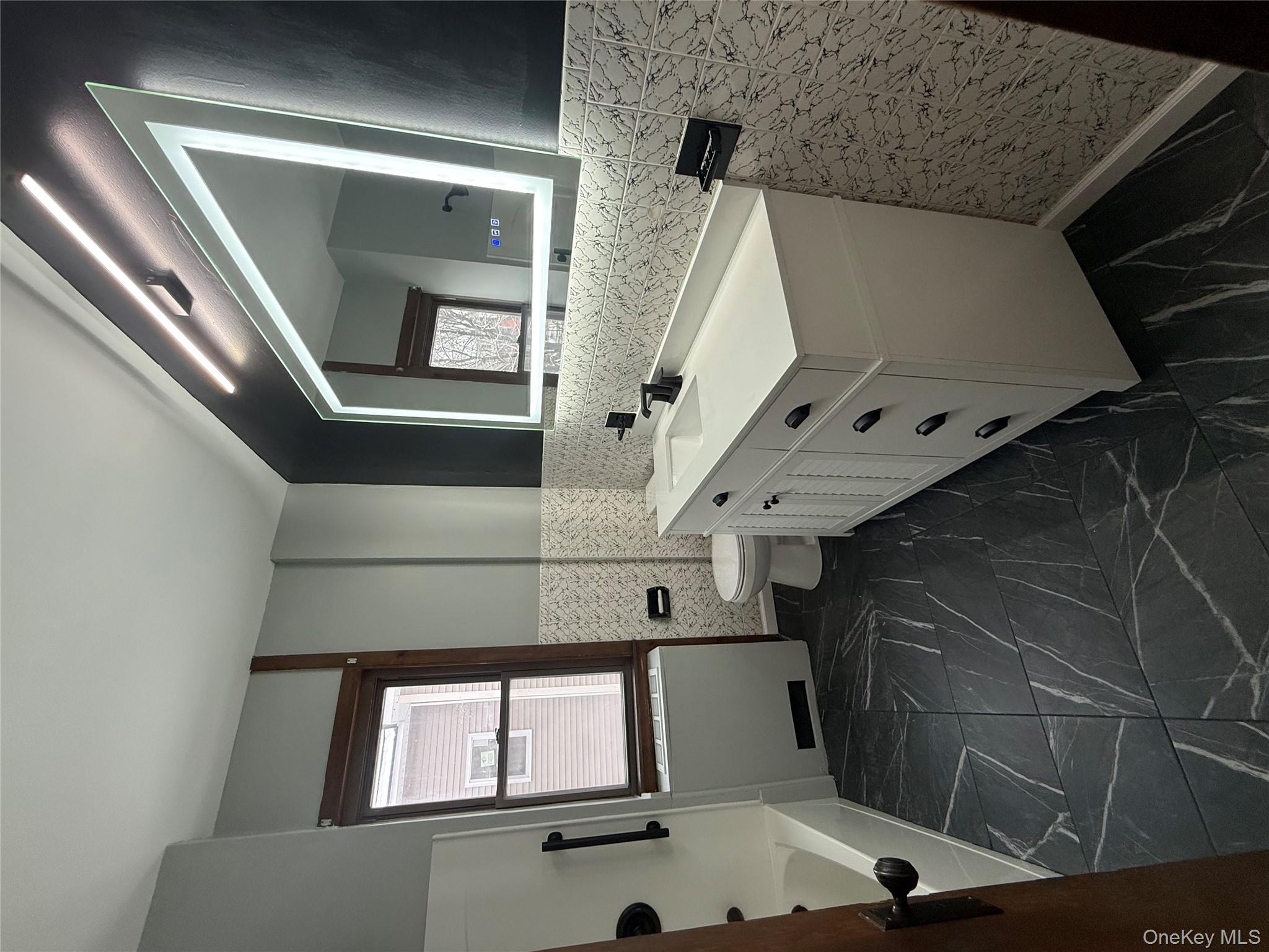 #1 photo, 173 Mansion Street, Poughkeepsie , NY 12601