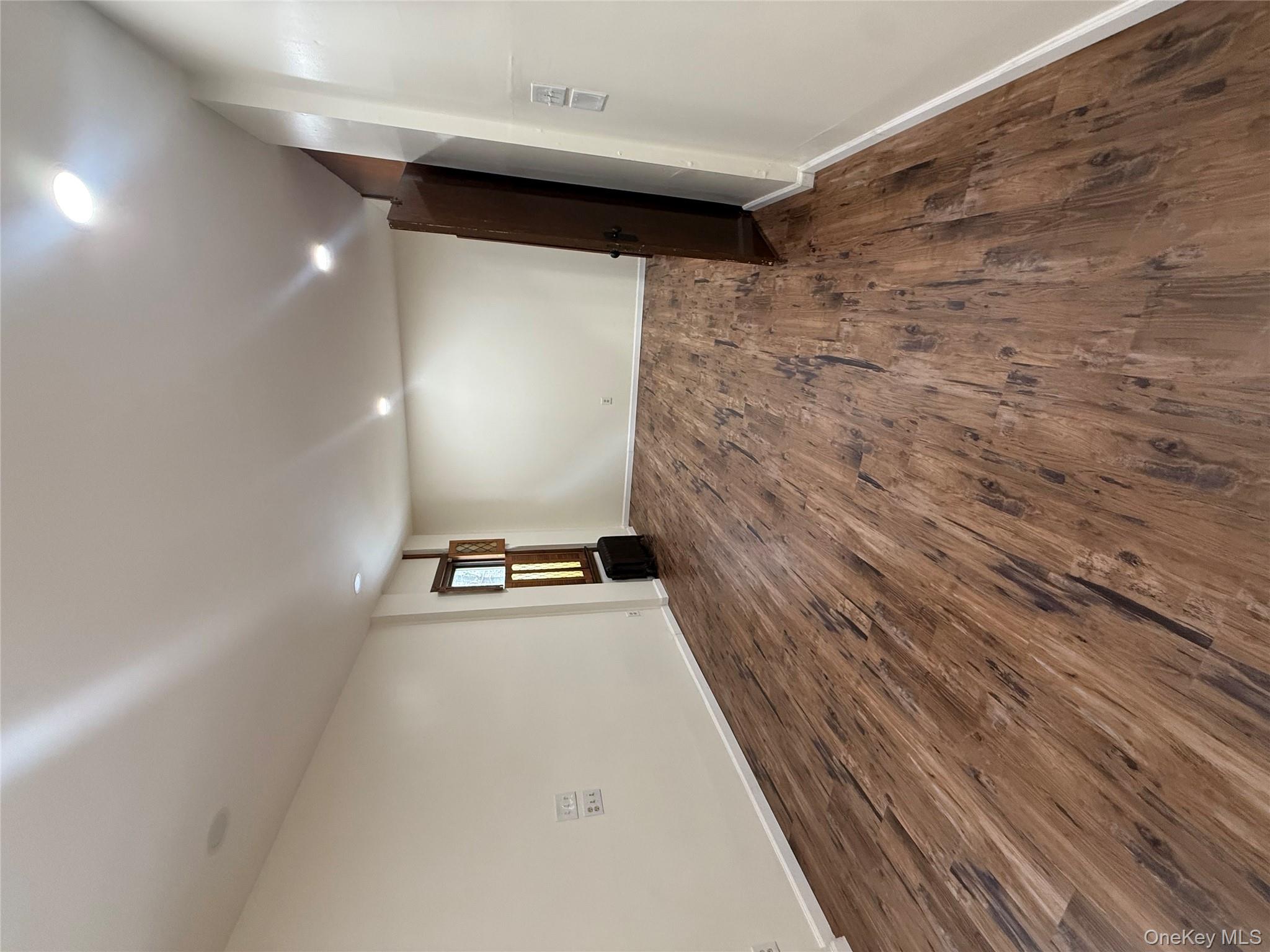 #10 photo, 173 Mansion Street, Poughkeepsie , NY 12601