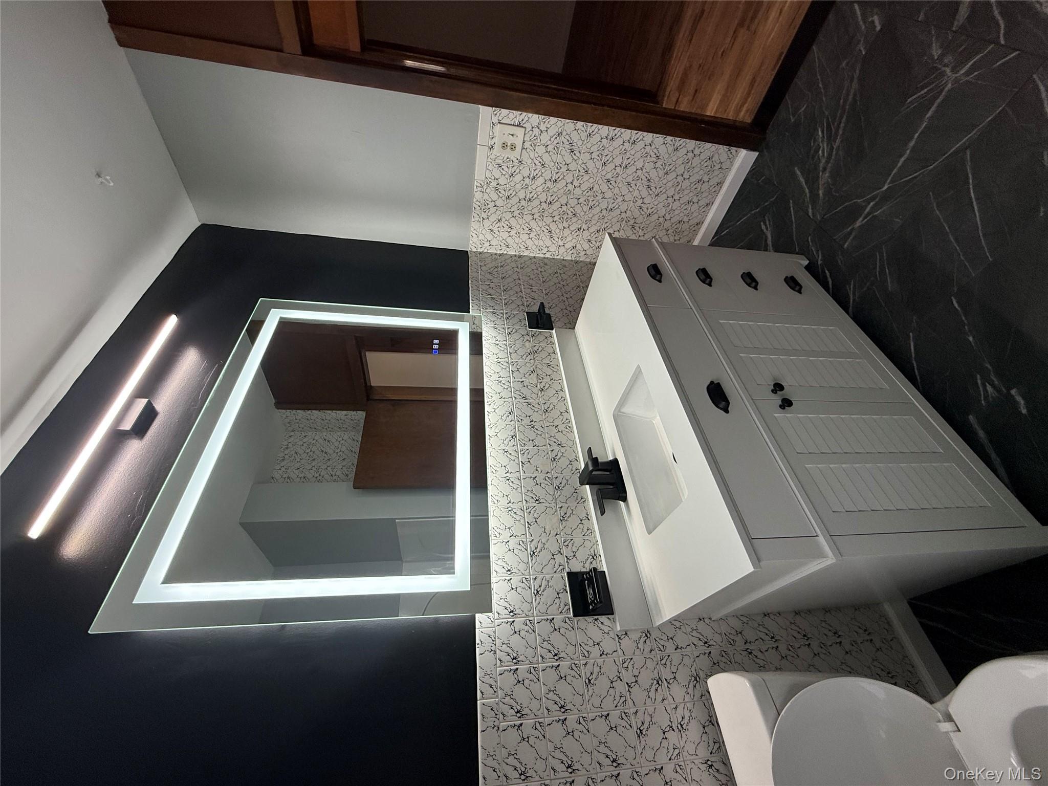 #13 photo, 173 Mansion Street, Poughkeepsie , NY 12601