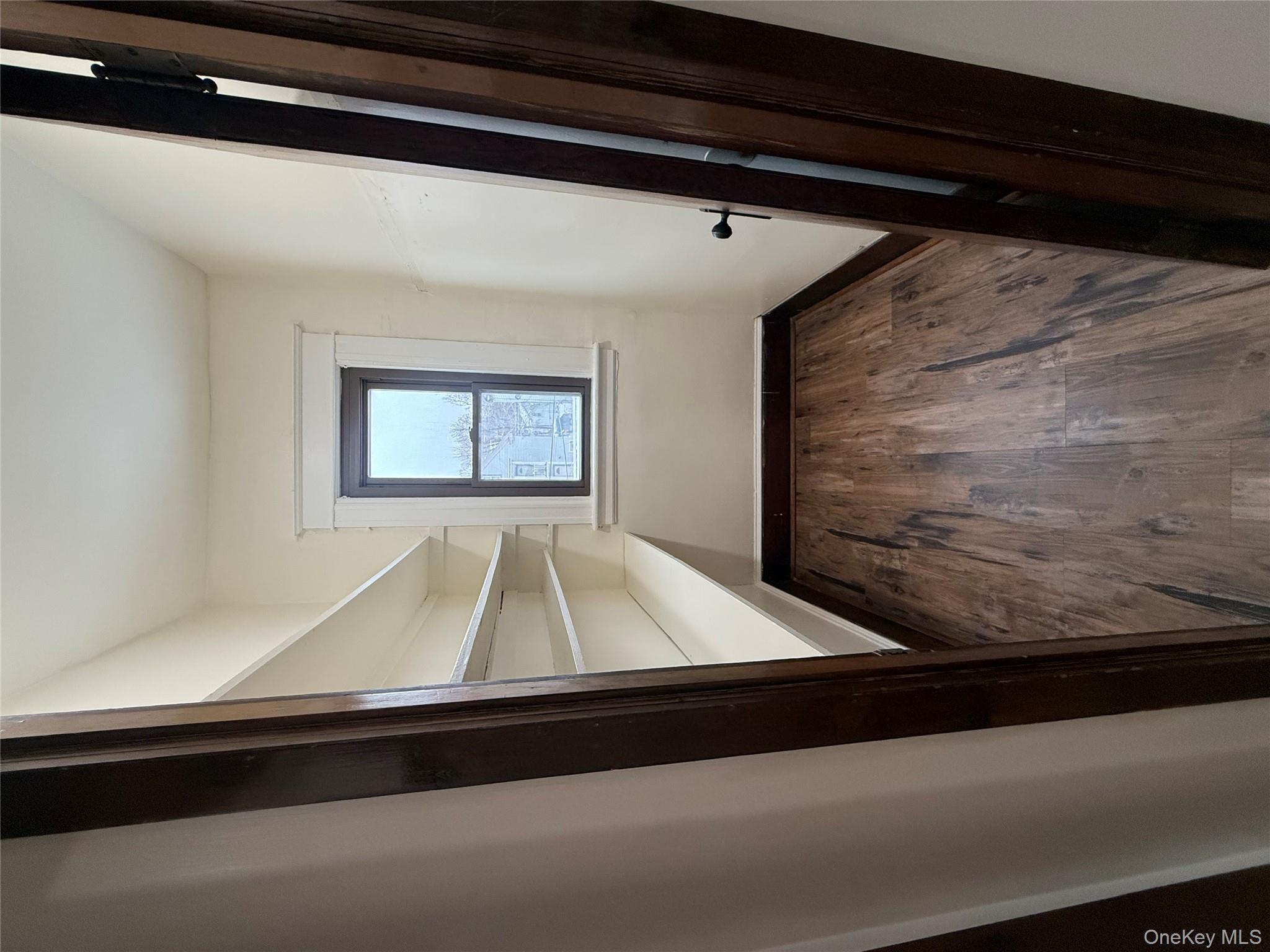 #8 photo, 173 Mansion Street, Poughkeepsie , NY 12601