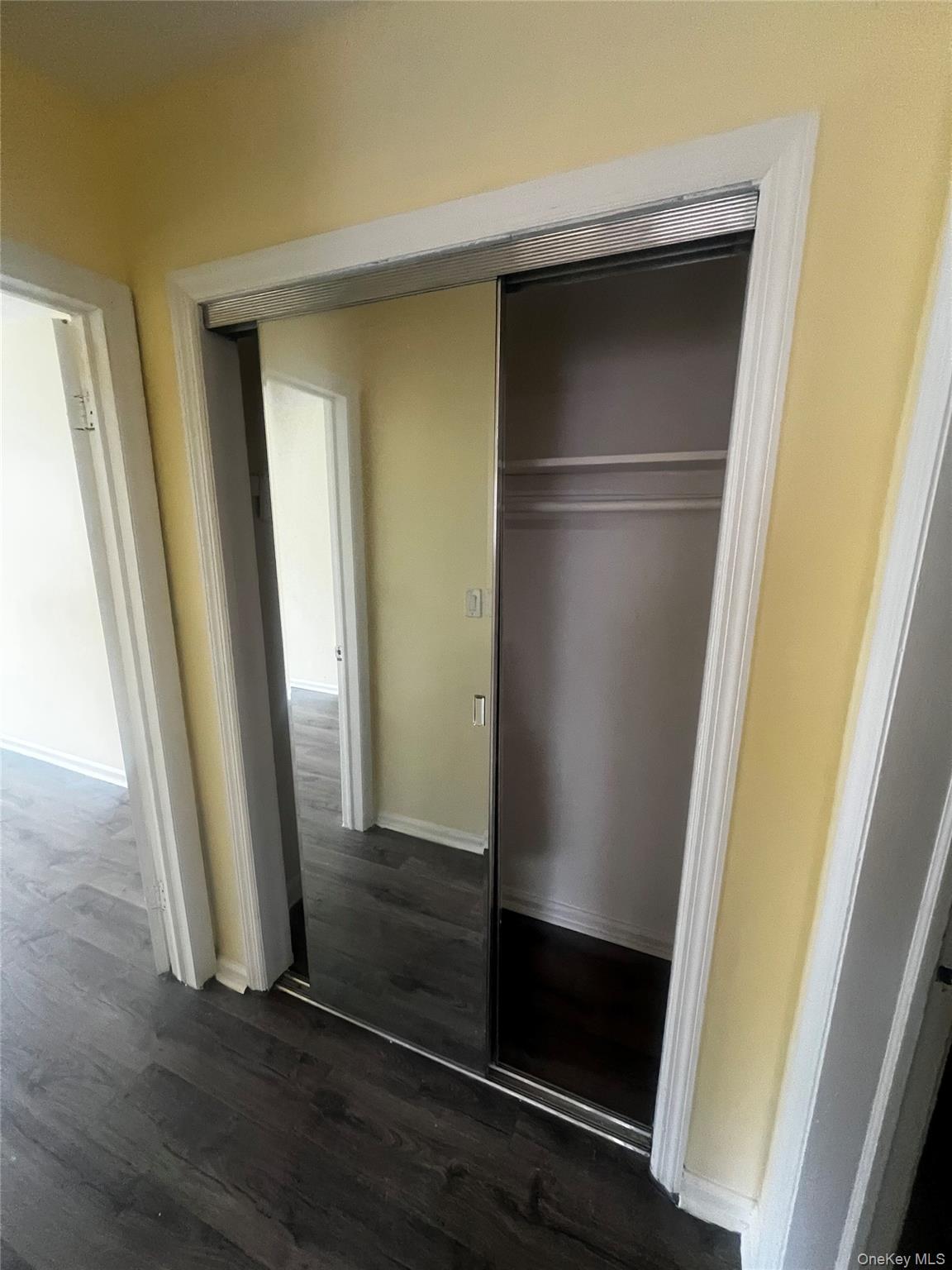 #4 photo, 2113 Chatterton Avenue, Bronx , NY 10472