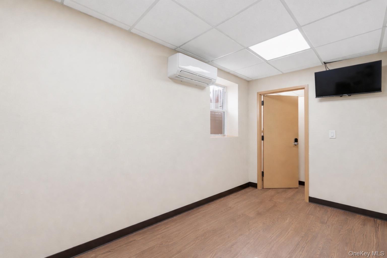 #6 photo, 1500 Boston Road, Bronx , NY 10460