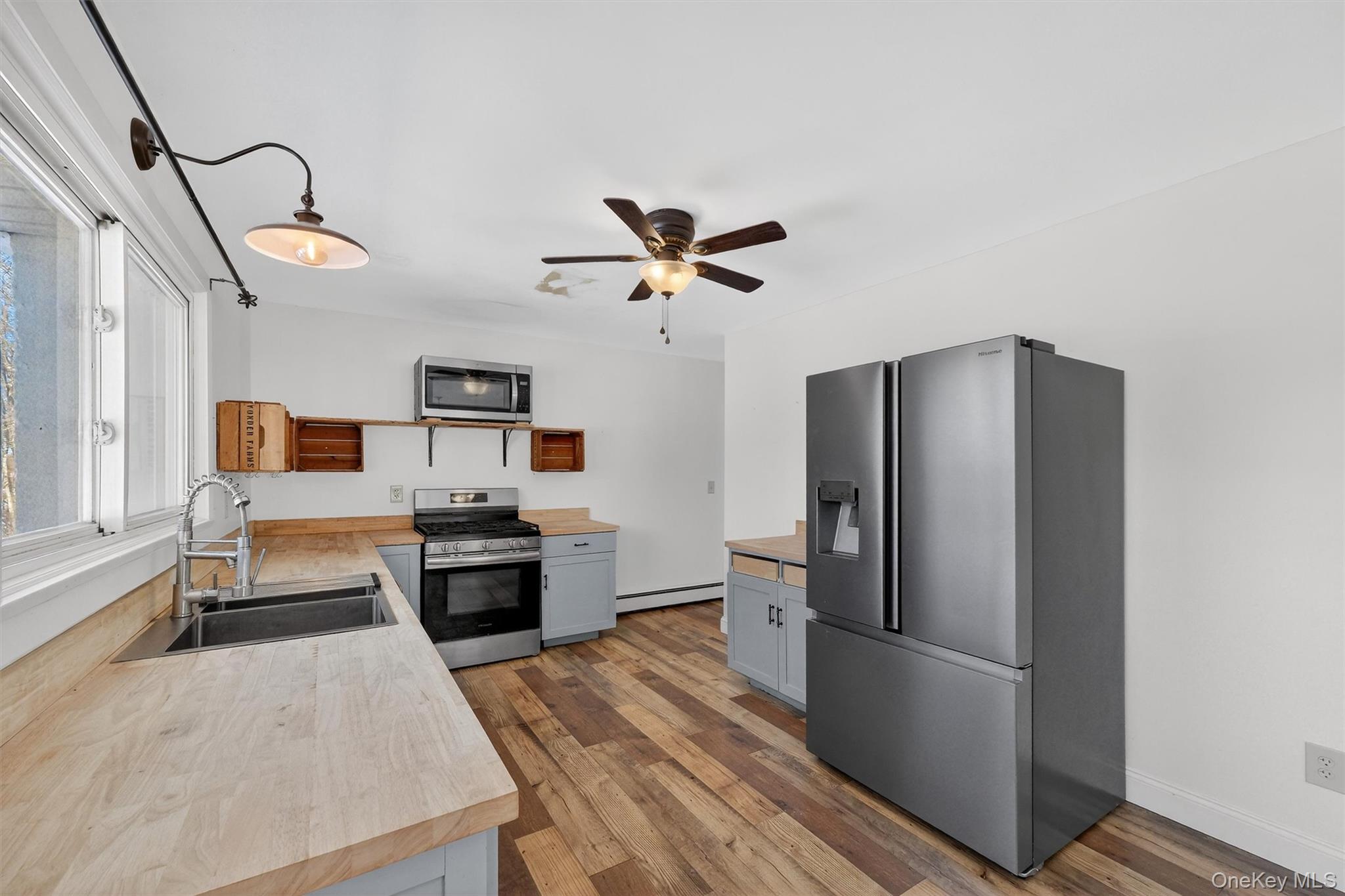 #10 photo, 396 Crescent Avenue, Highland , NY 12528