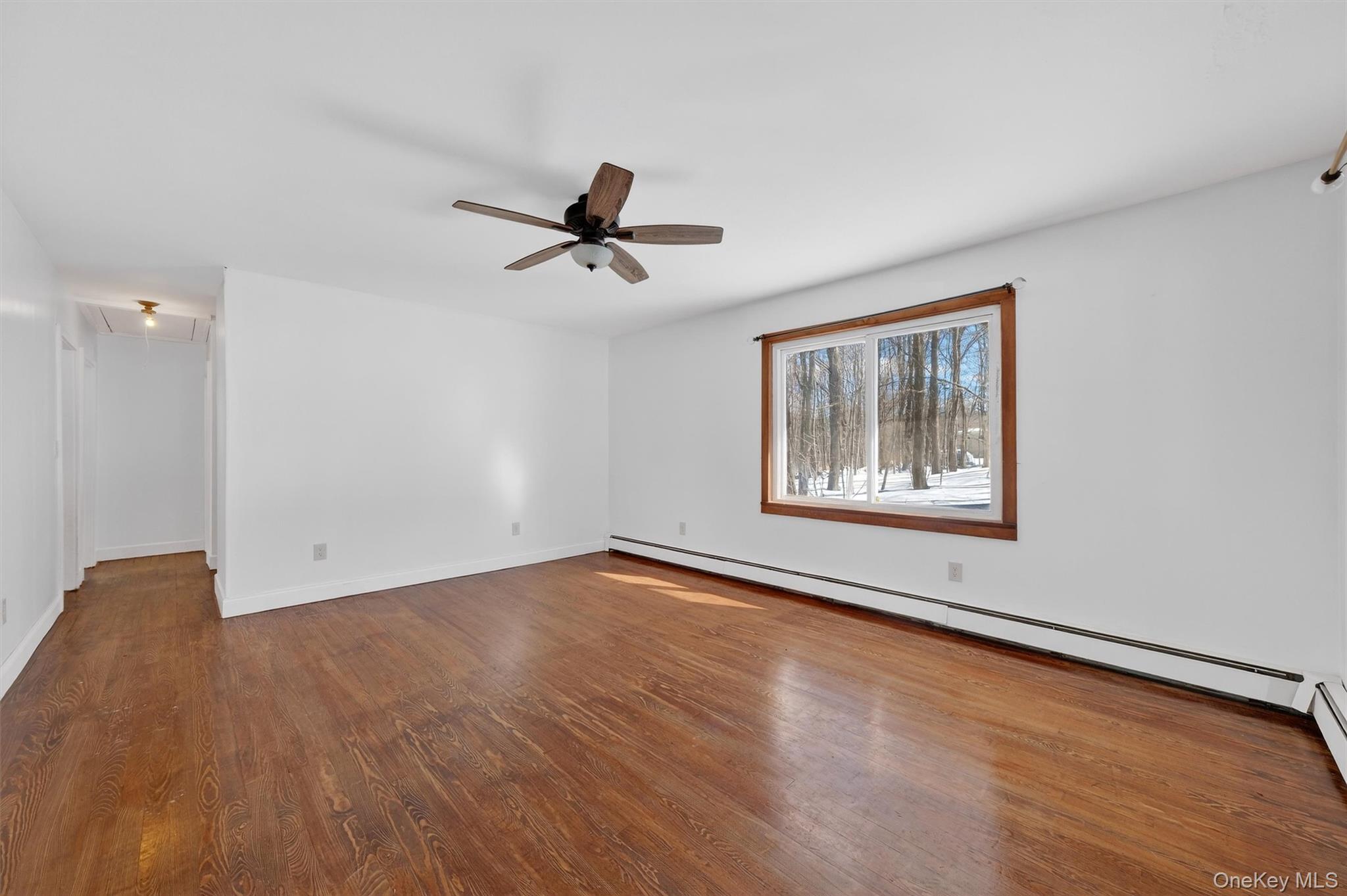 #17 photo, 396 Crescent Avenue, Highland , NY 12528