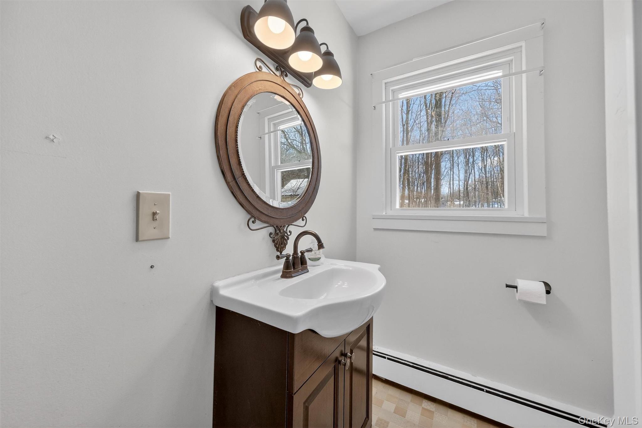 #19 photo, 396 Crescent Avenue, Highland , NY 12528