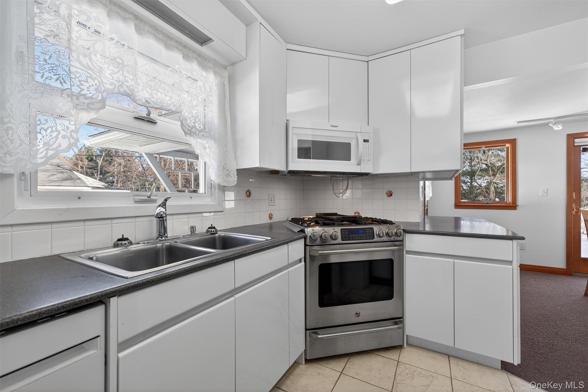 #12 photo, 2 Thomas Jefferson Place, Middletown , NY 10940