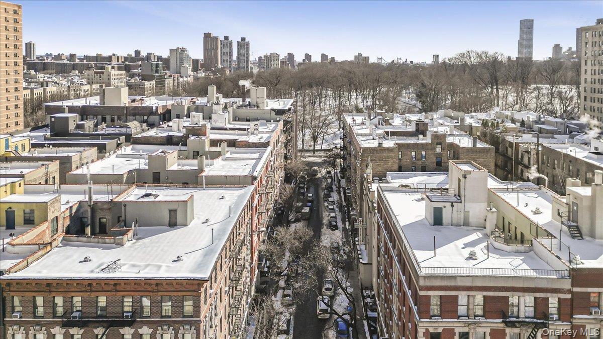 #16 photo, 17-19 W 108th Street, New York (Manhattan) , NY 10025