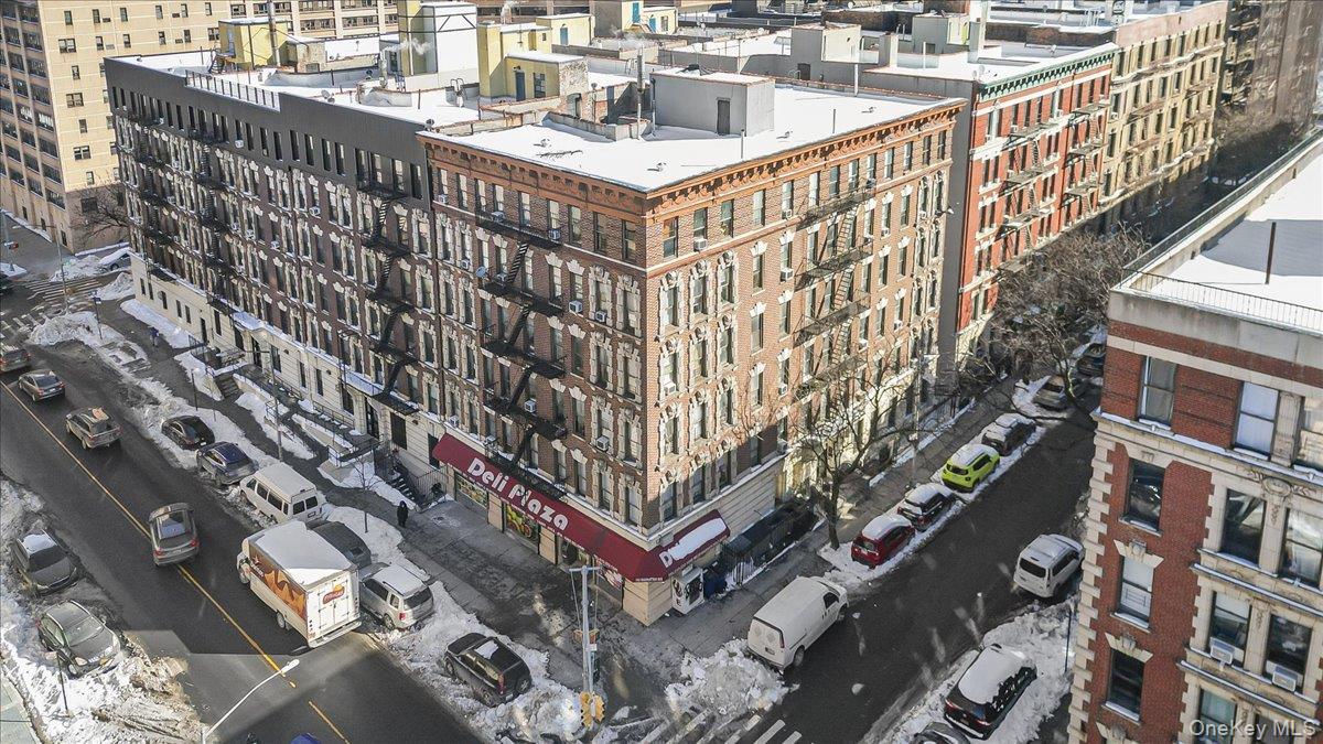 #17 photo, 17-19 W 108th Street, New York (Manhattan) , NY 10025