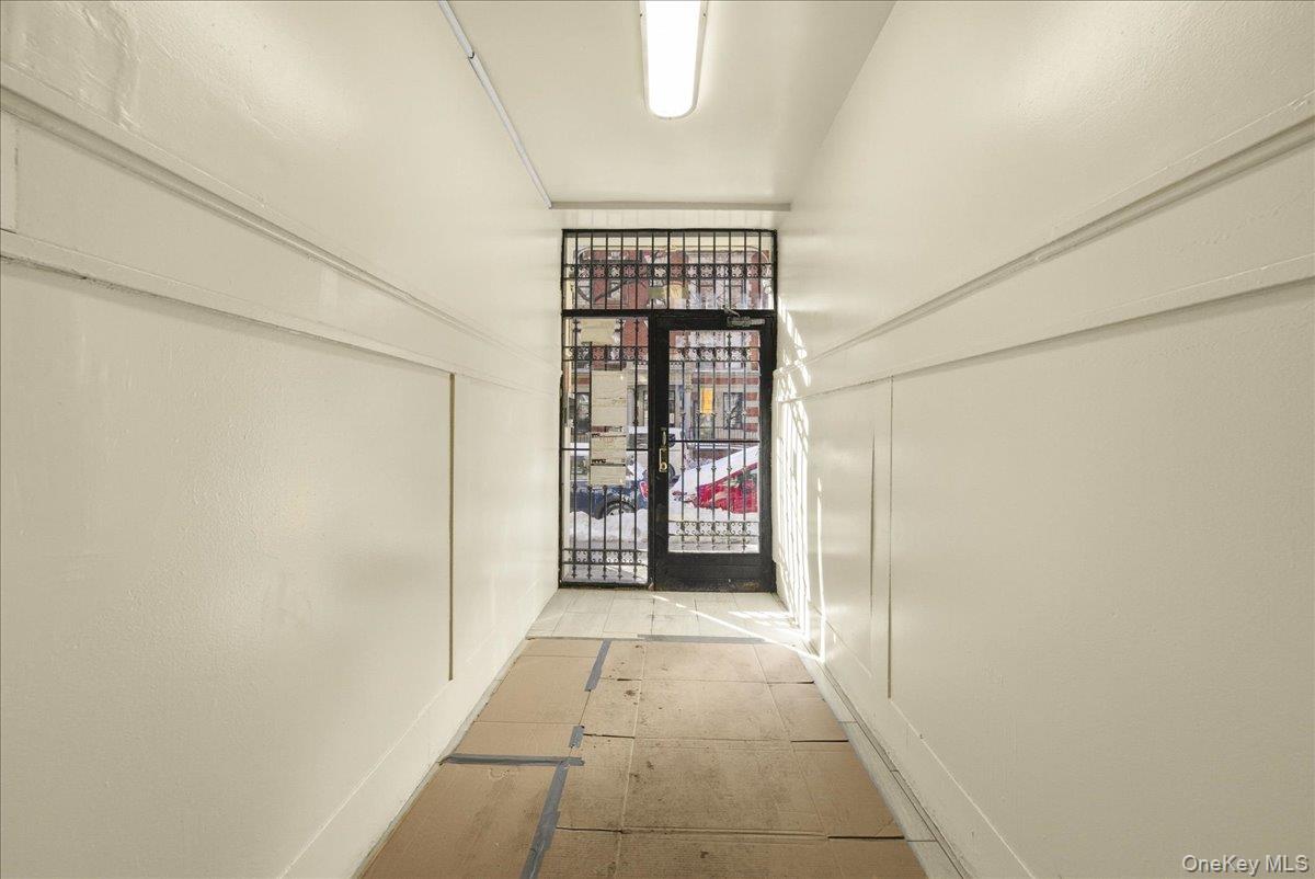 #6 photo, 17-19 W 108th Street, New York (Manhattan) , NY 10025