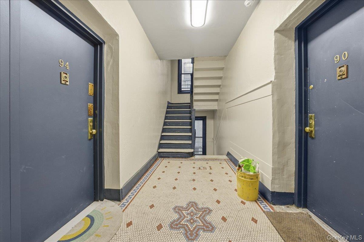 #9 photo, 17-19 W 108th Street, New York (Manhattan) , NY 10025