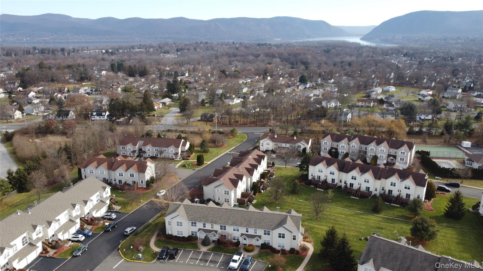 #18 photo, 618 Crab Apple Lane, New Windsor , NY 12553