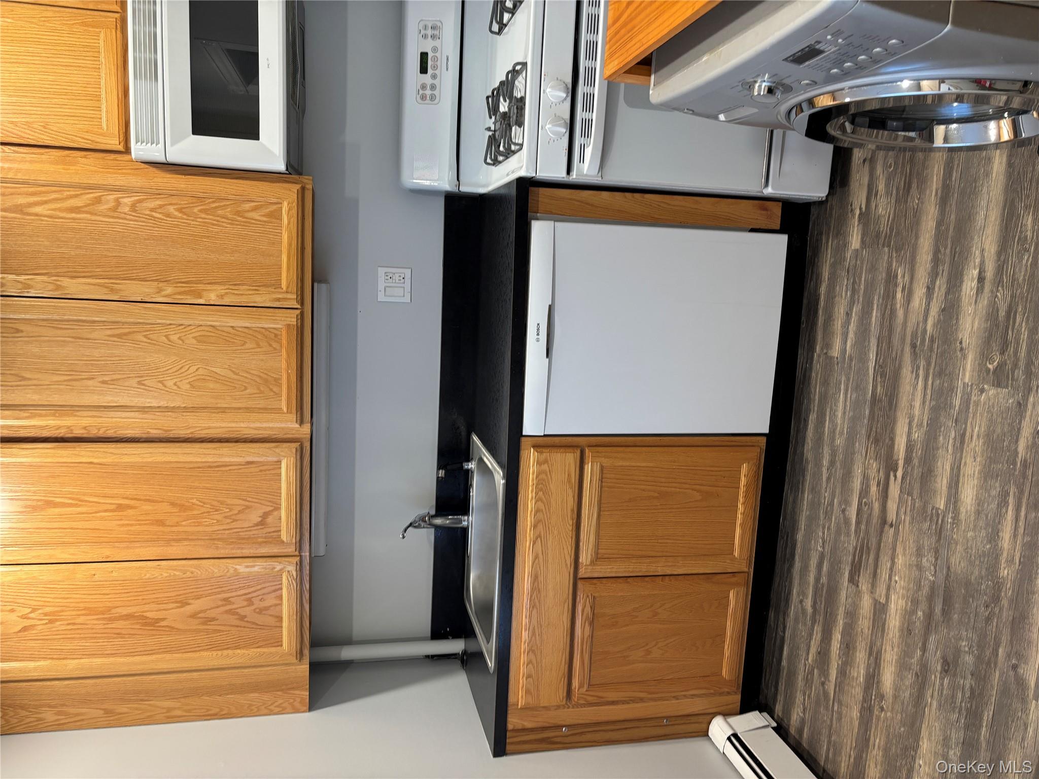 #6 photo, 89 Marion Street, Lynbrook , NY 11563